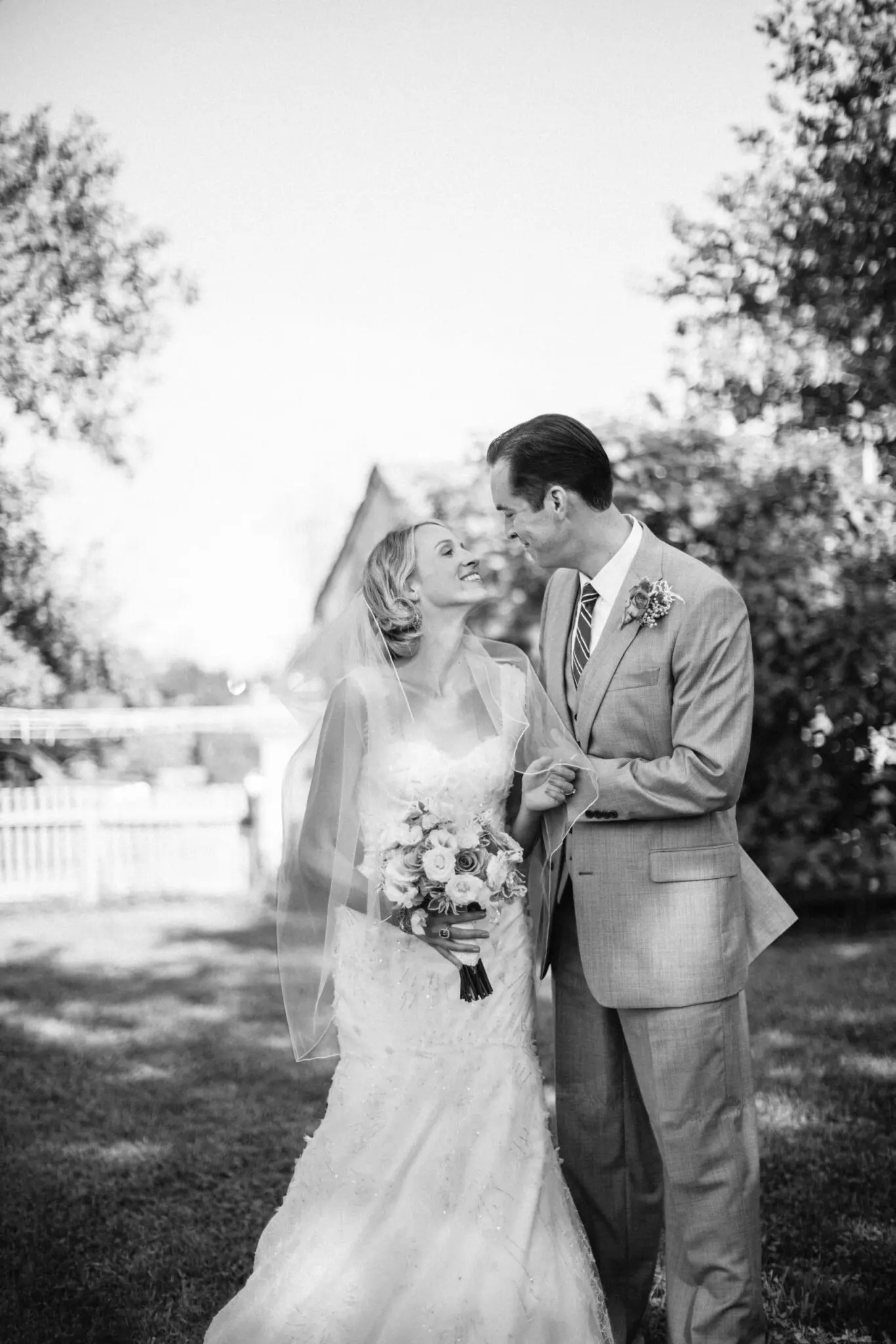 Kelly Dillon Wedding Photographer KellyDillonPhotographyTheAllenSheepFarmMarthasVineyardWeddingPhotogapherCapeCodWeddingPhotography18 scaled