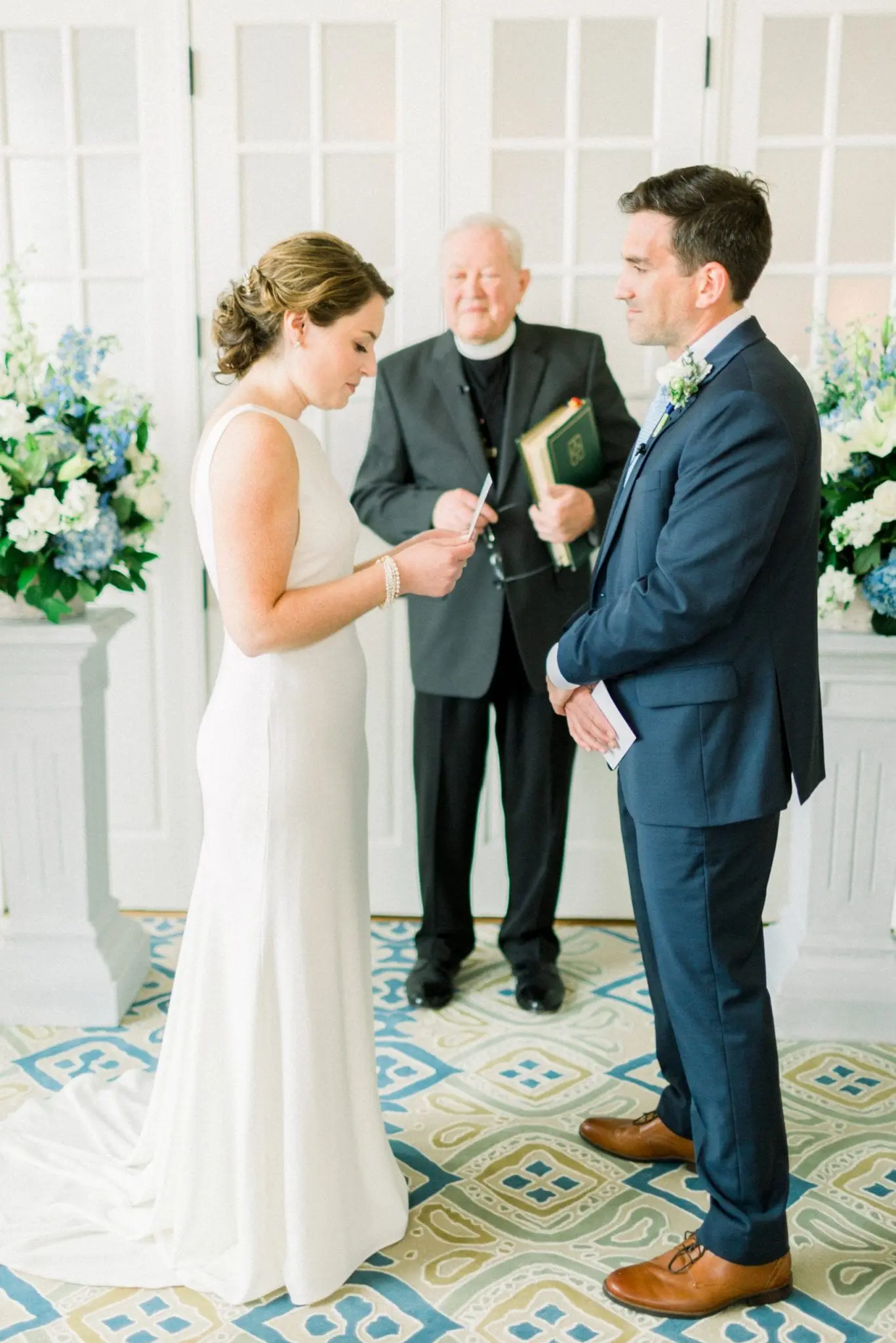 Anna & John Chatham Bars Inn Wedding 32 Kelly Dillon Wedding Photographer KellyDillonPhotography33 1 scaled