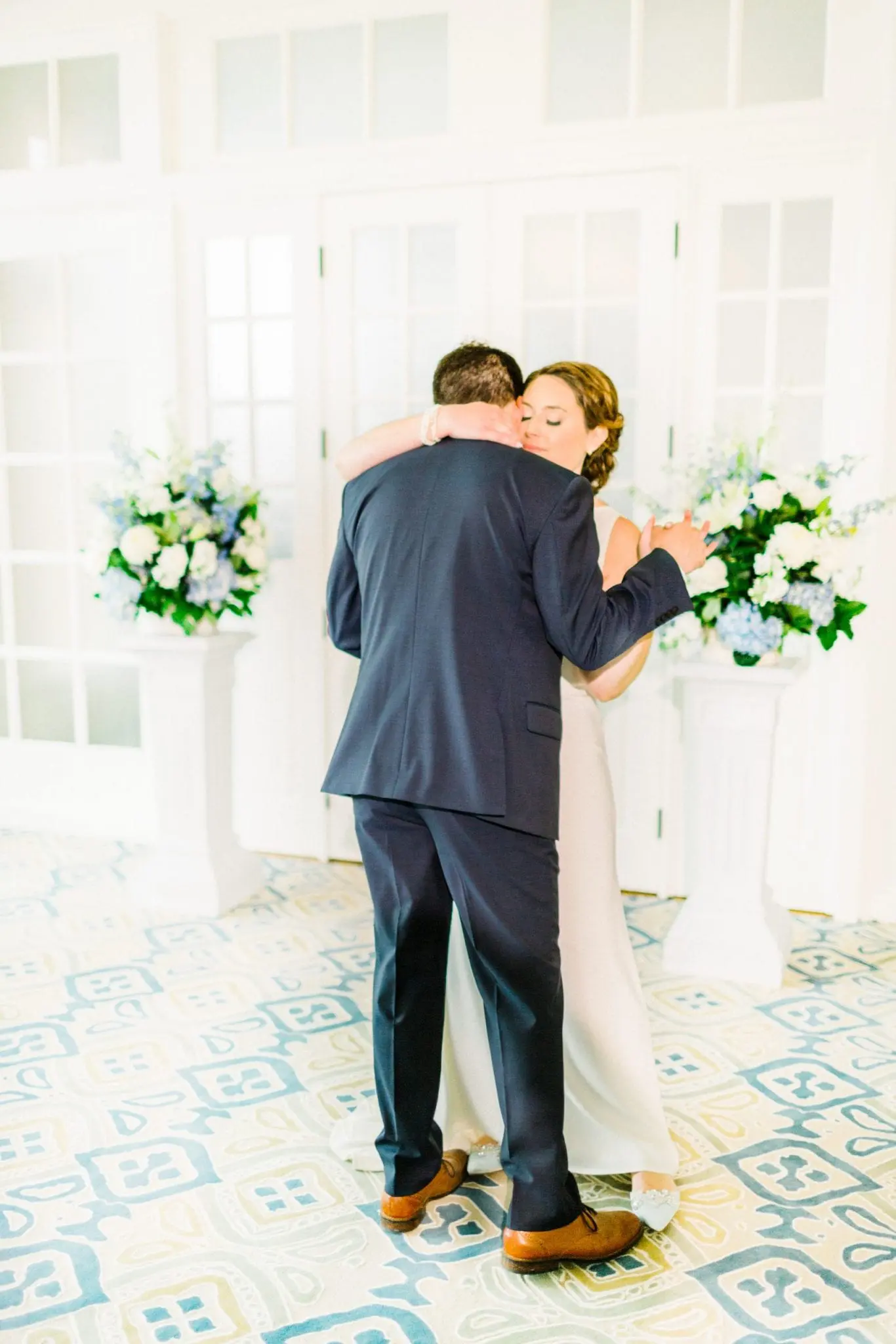 Anna & John Chatham Bars Inn Wedding 42 Kelly Dillon Wedding Photographer KellyDillonPhotography49 scaled
