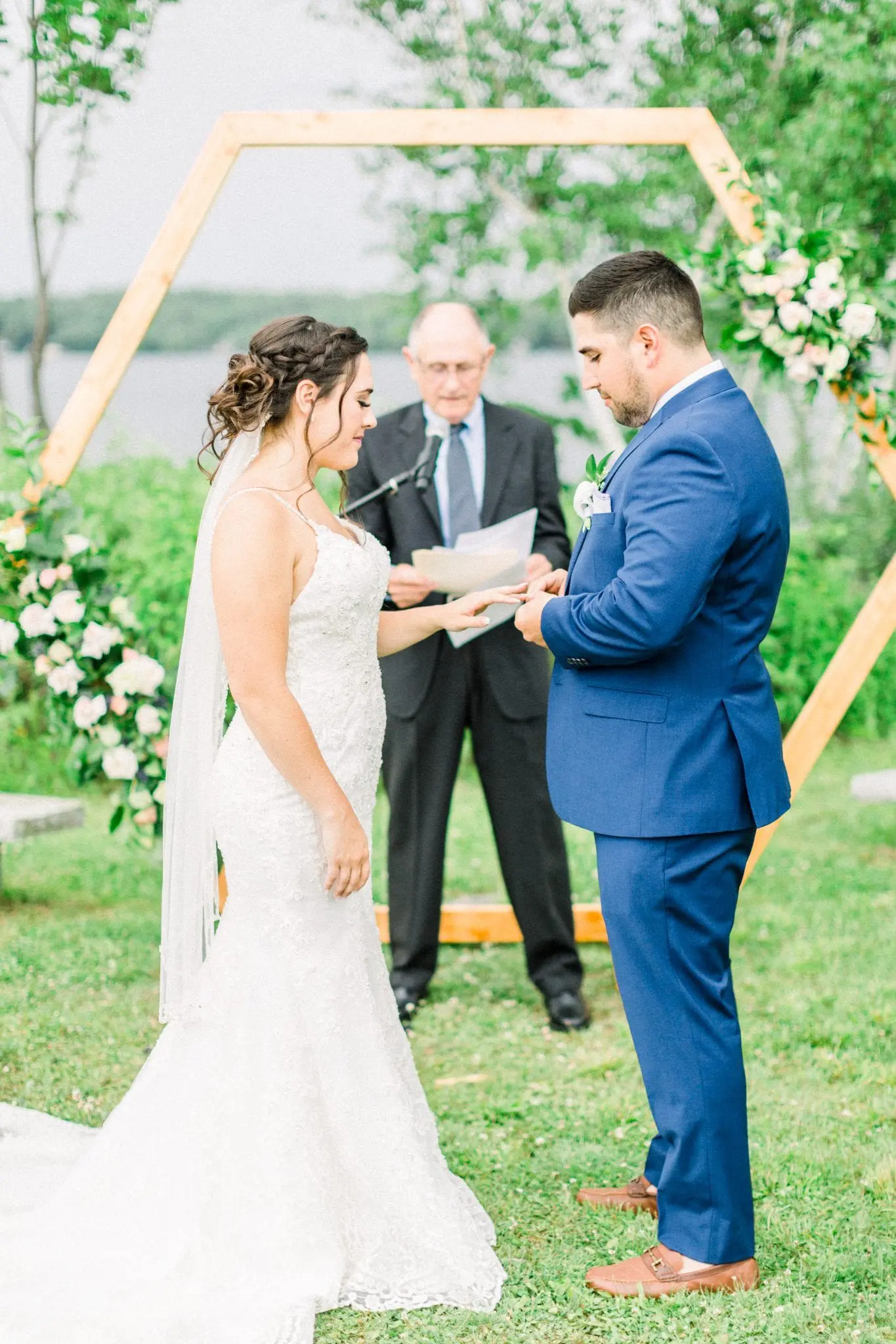 Jessica & Brian Lake Winnipesaukee Wedding 33 Kelly Dillon Wedding Photographer KellyDillonPhotography39 2 scaled
