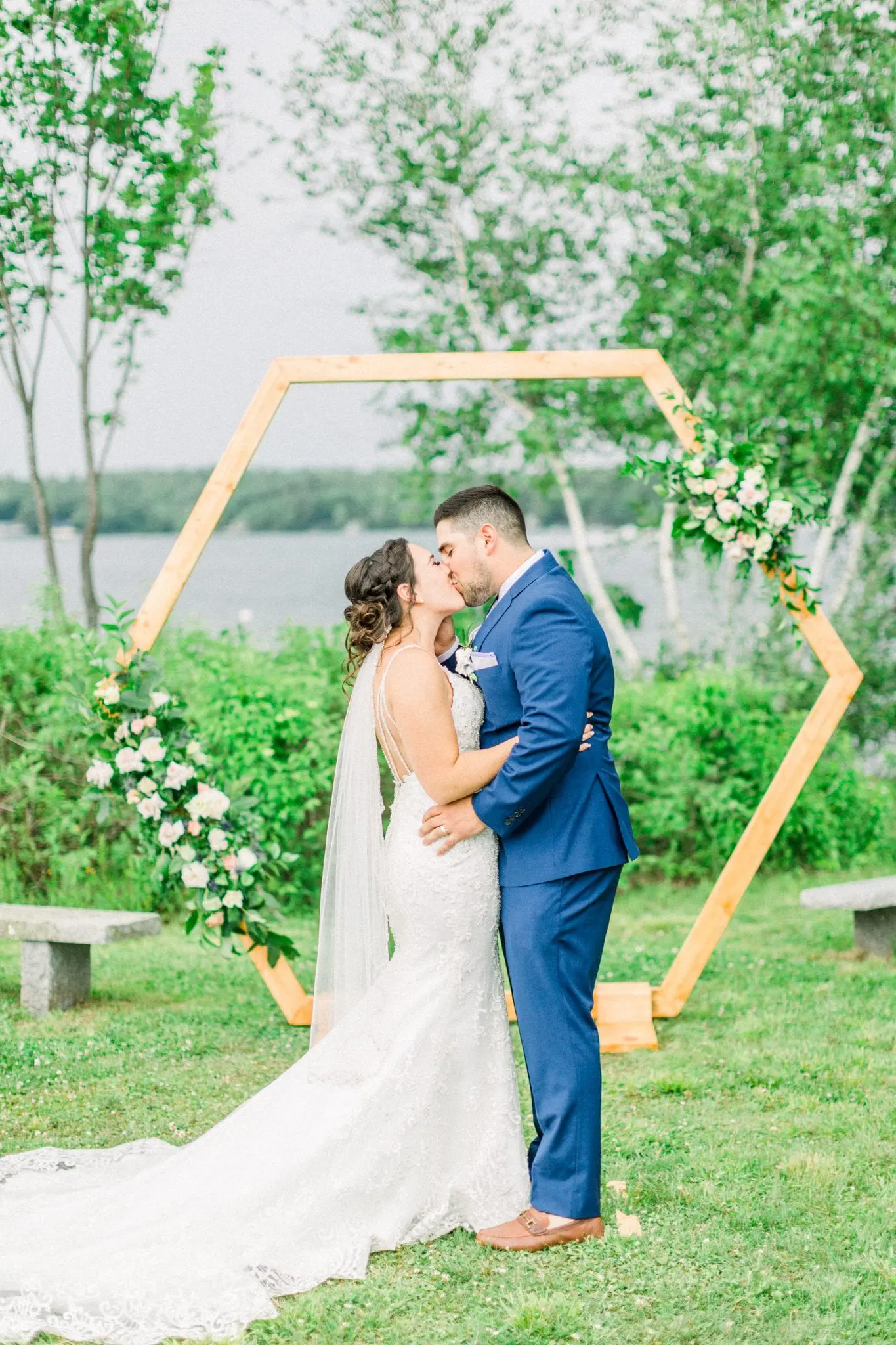 Jessica & Brian Lake Winnipesaukee Wedding 35 Kelly Dillon Wedding Photographer KellyDillonPhotography41 2 scaled