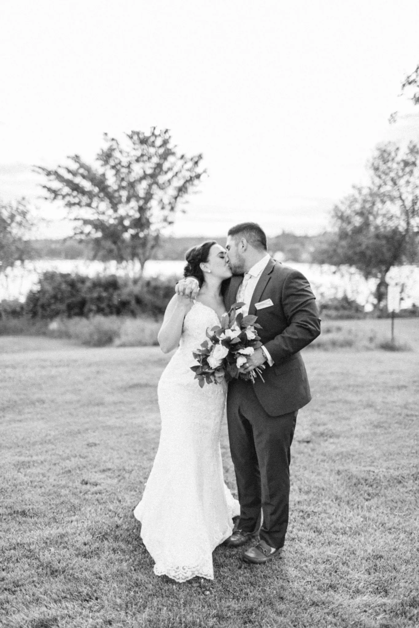 Jessica & Brian Lake Winnipesaukee Wedding 74 Kelly Dillon Wedding Photographer KellyDillonPhotography81 1 scaled