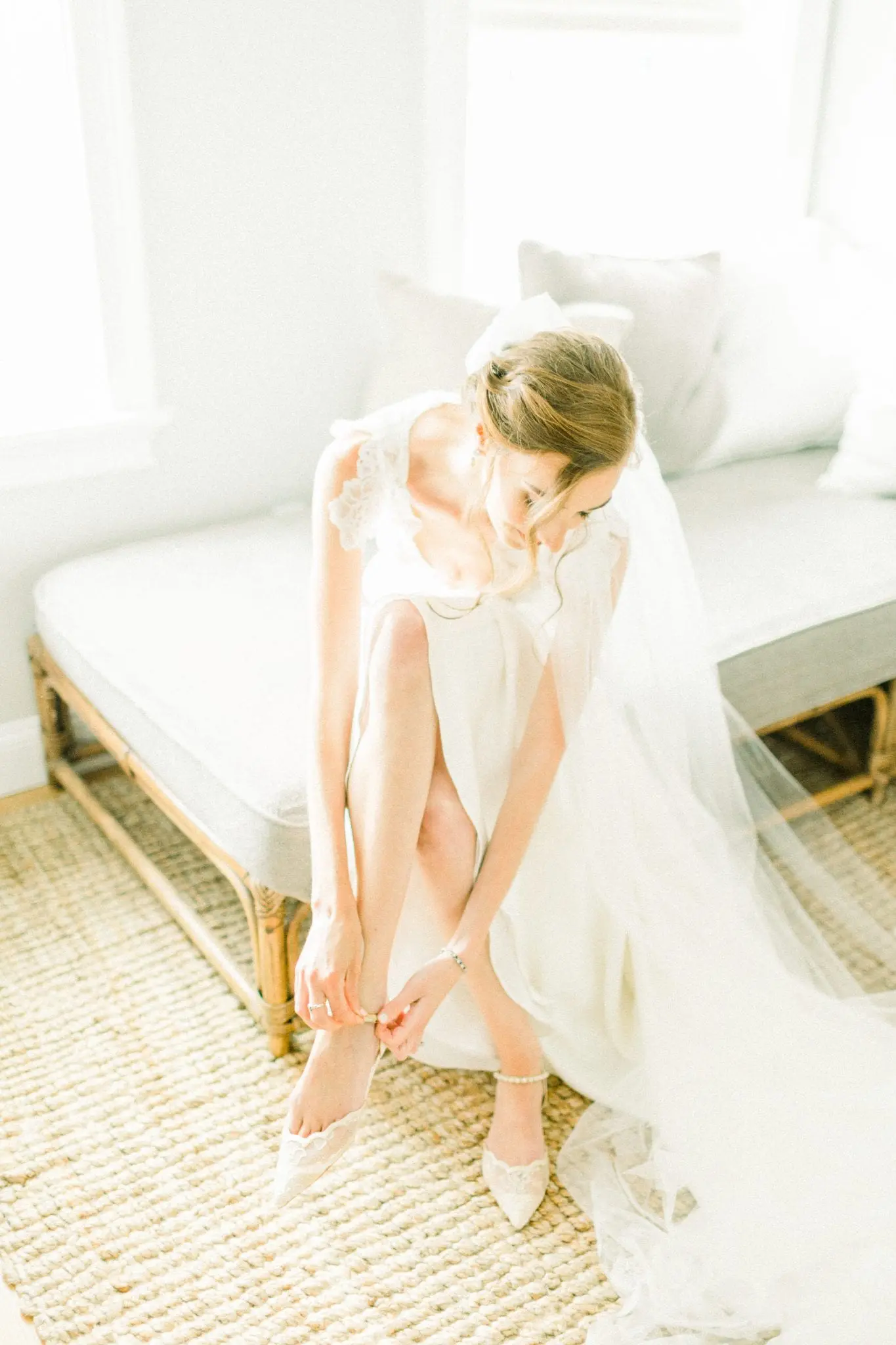 Sarah & MIke RoseCliff Mansion Wedding | Newport, RI 11 Kelly Dillon Wedding Photographer KellyDillonPhotography1 2 scaled