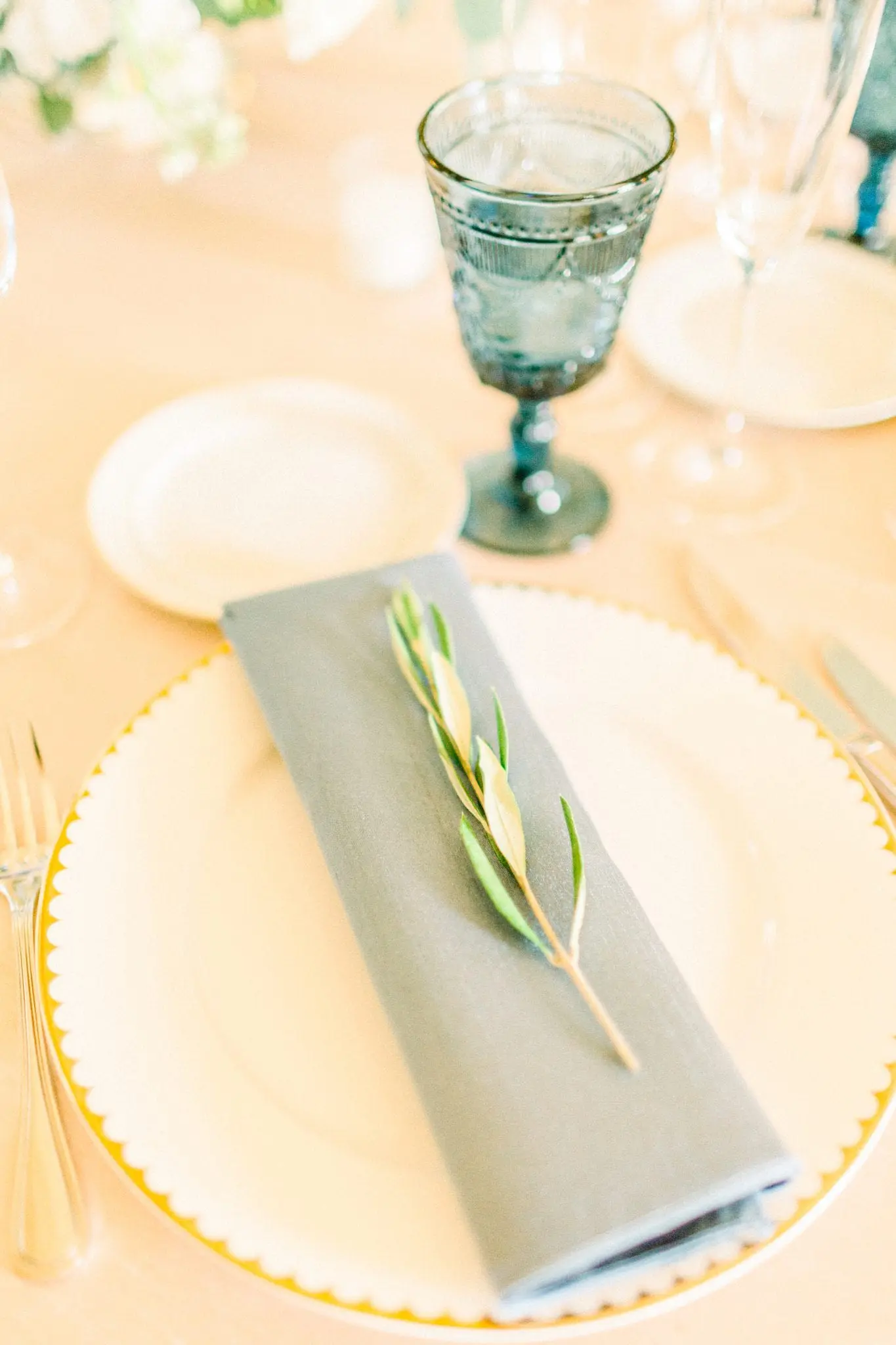 Sarah & MIke RoseCliff Mansion Wedding | Newport, RI 81 Kelly Dillon Wedding Photographer KellyDillonPhotography107 scaled