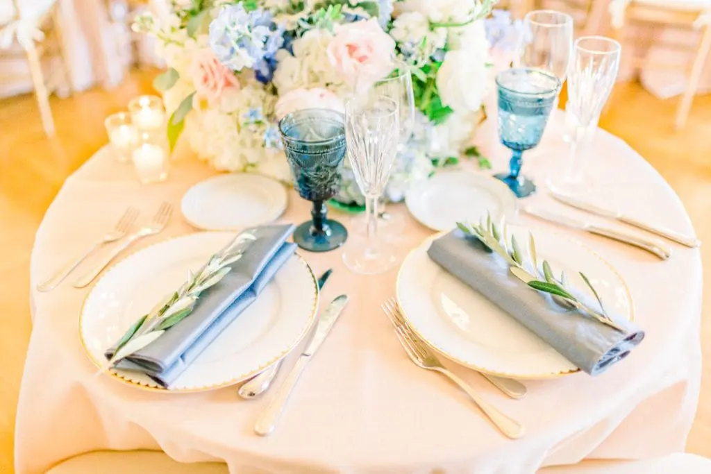 Sarah & MIke RoseCliff Mansion Wedding | Newport, RI 85 Kelly Dillon Wedding Photographer KellyDillonPhotography112