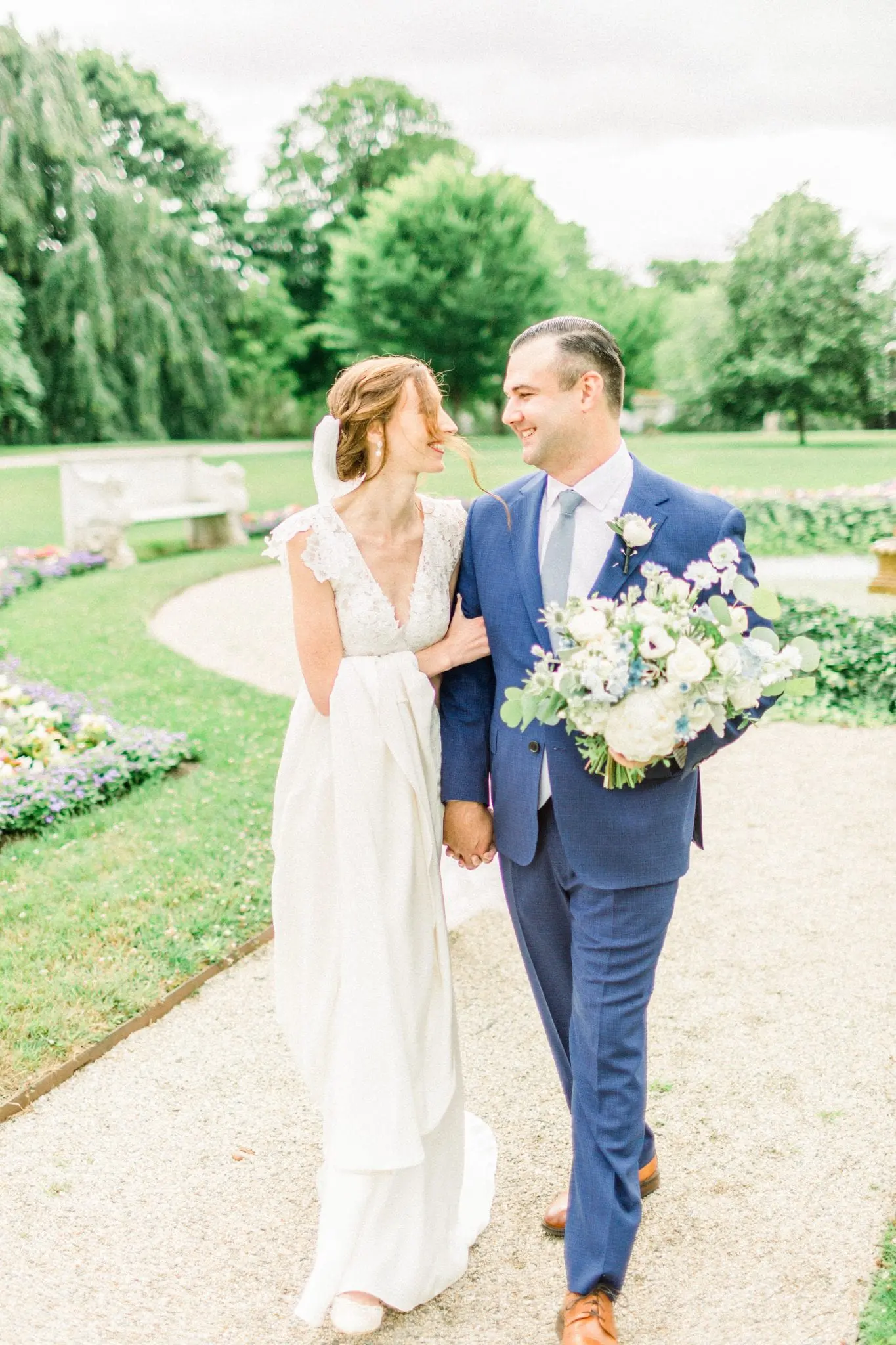 Sarah & MIke RoseCliff Mansion Wedding | Newport, RI 22 Kelly Dillon Wedding Photographer KellyDillonPhotography34 1 scaled