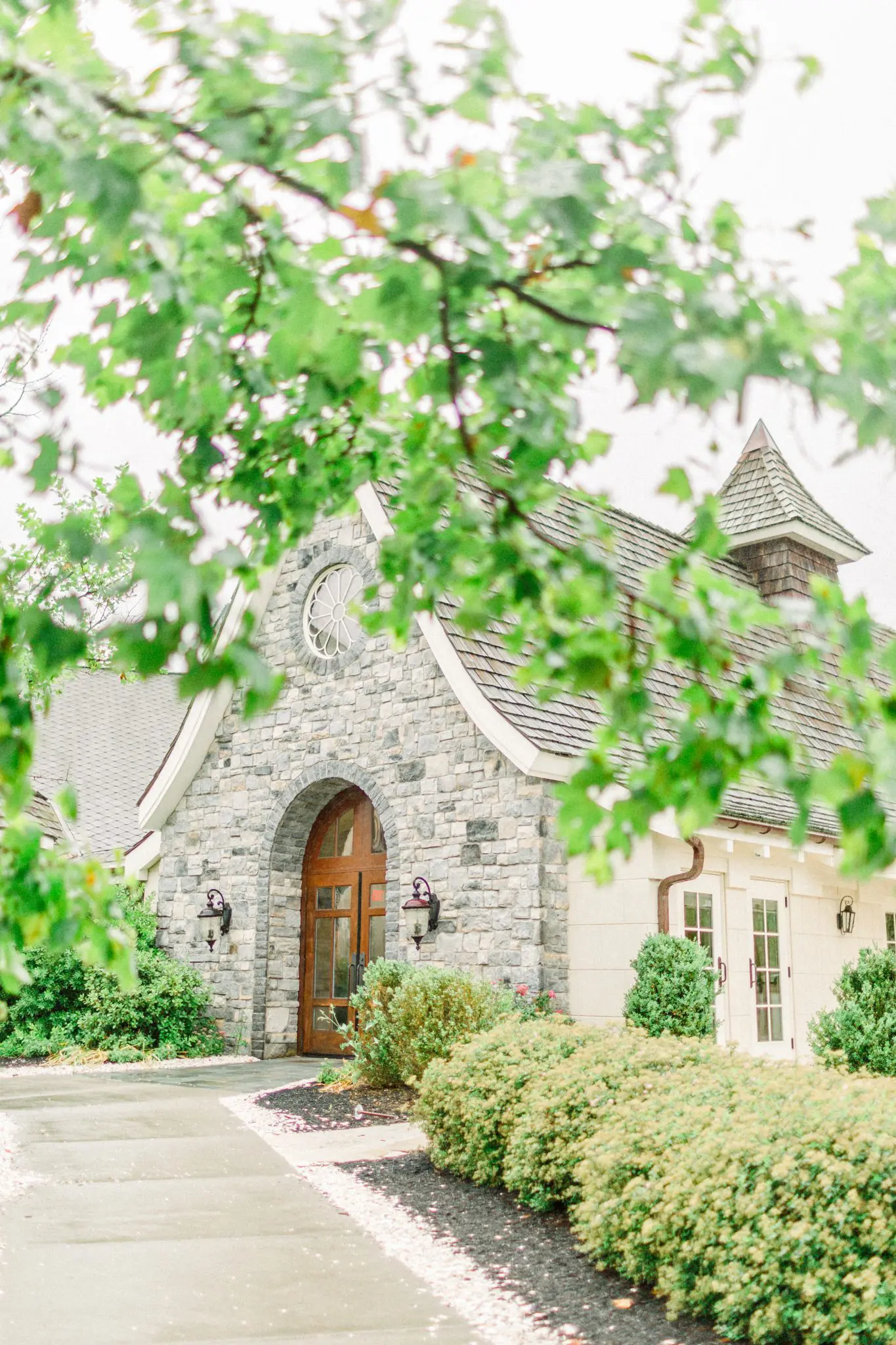 Anglea & Brian Mirabeau Inn & Spa Wedding | Plymouth, MA 33 Kelly Dillon Wedding Photographer KellyDillonPhotography36 6 scaled