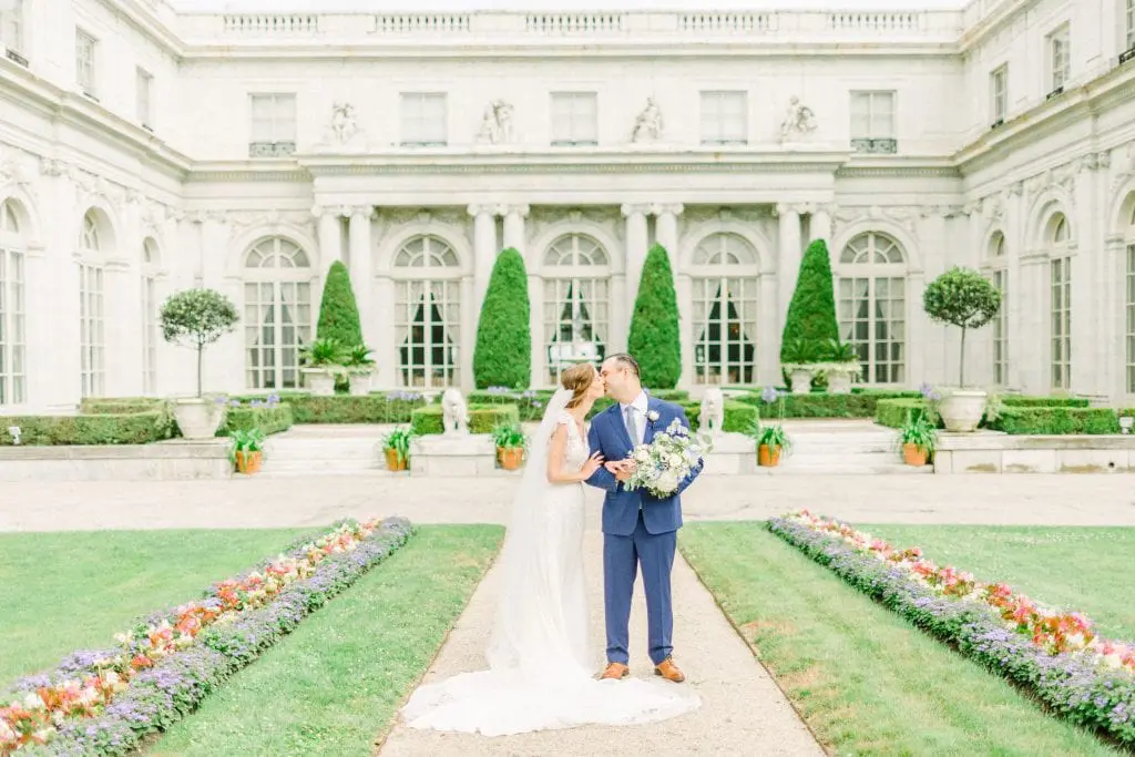 Sarah & MIke RoseCliff Mansion Wedding | Newport, RI 24 Kelly Dillon Wedding Photographer KellyDillonPhotography38 1