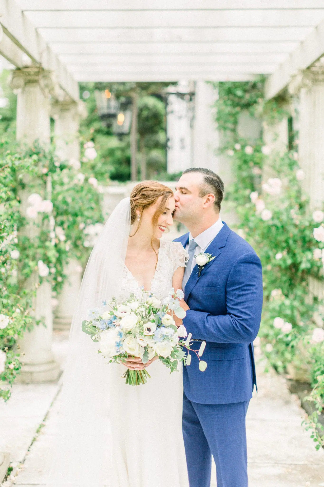Sarah & MIke RoseCliff Mansion Wedding | Newport, RI 27 Kelly Dillon Wedding Photographer KellyDillonPhotography43 1 scaled