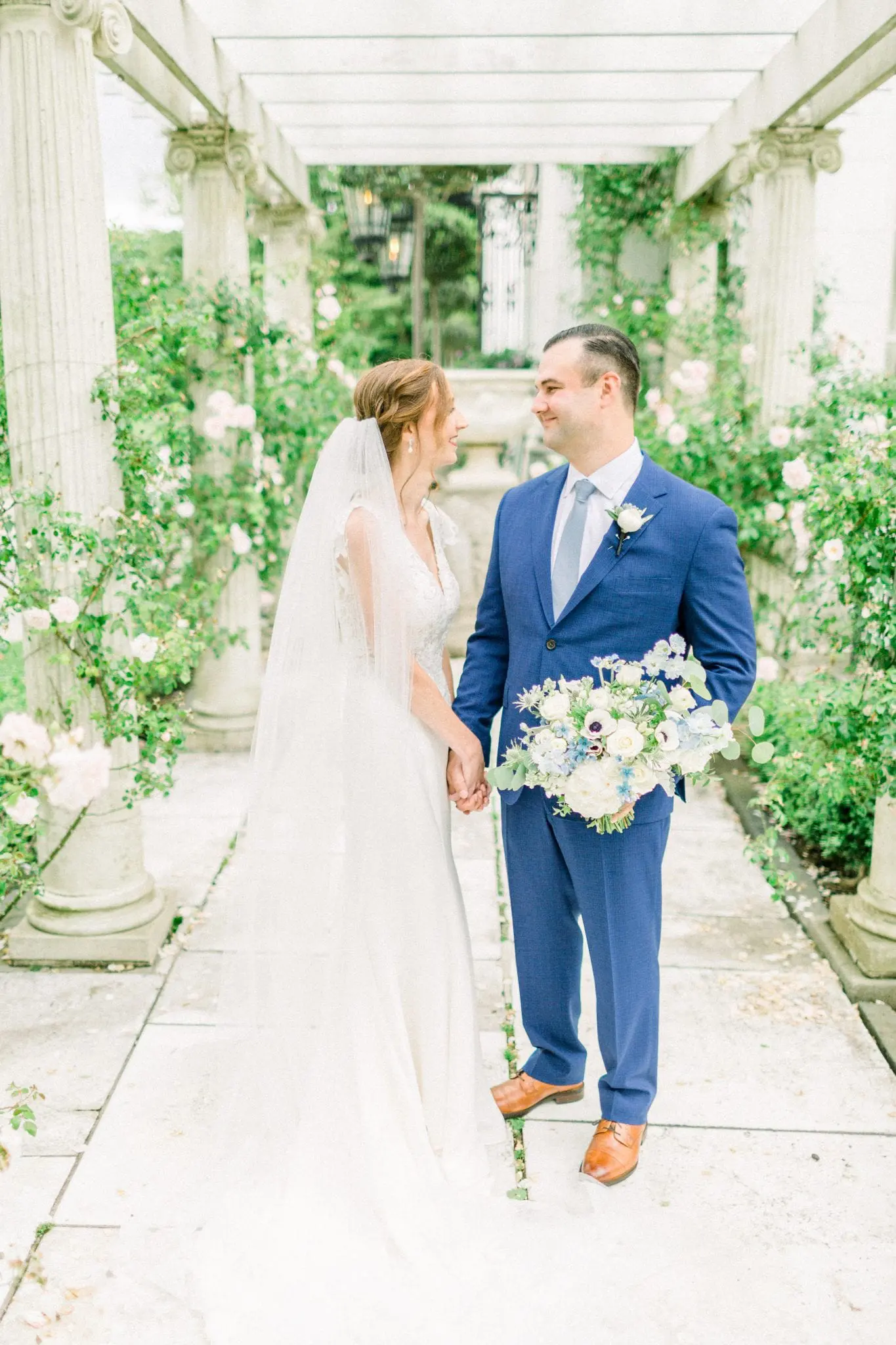 Sarah & MIke RoseCliff Mansion Wedding | Newport, RI 32 Kelly Dillon Wedding Photographer KellyDillonPhotography48 1 scaled