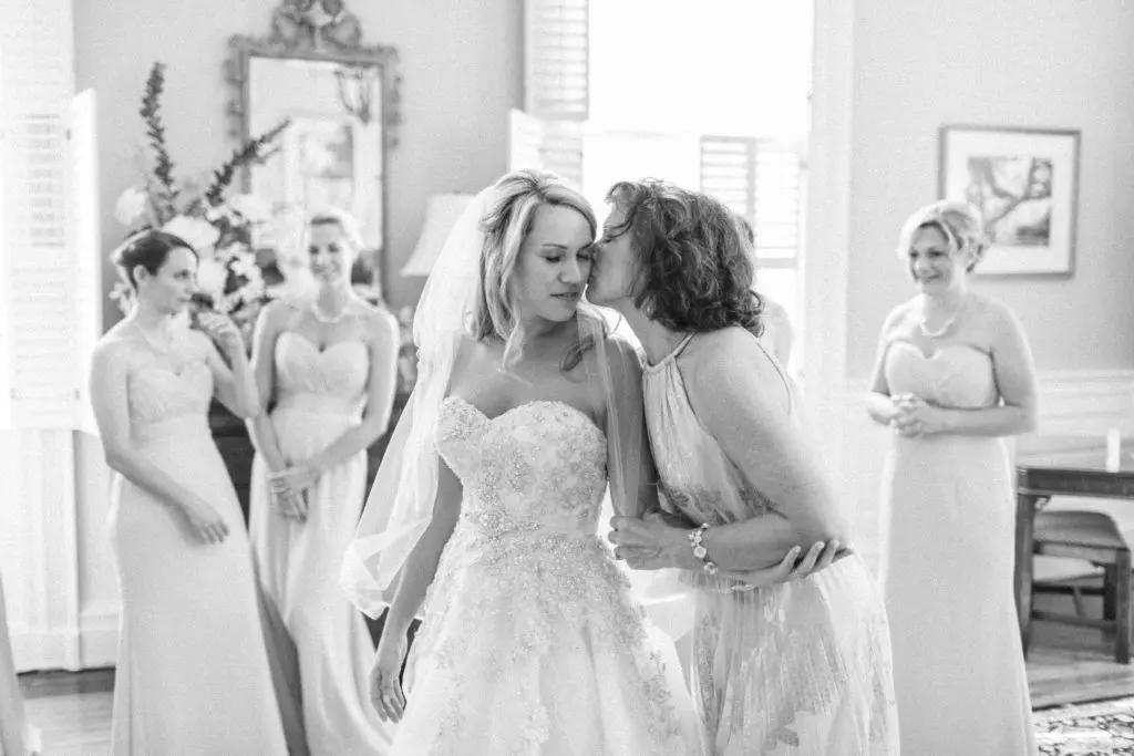 Amy & Gabe Charleston Wedding | The Governor Thomas Bennett House 26 Kelly Dillon Wedding Photographer KellyDillonPhotography38