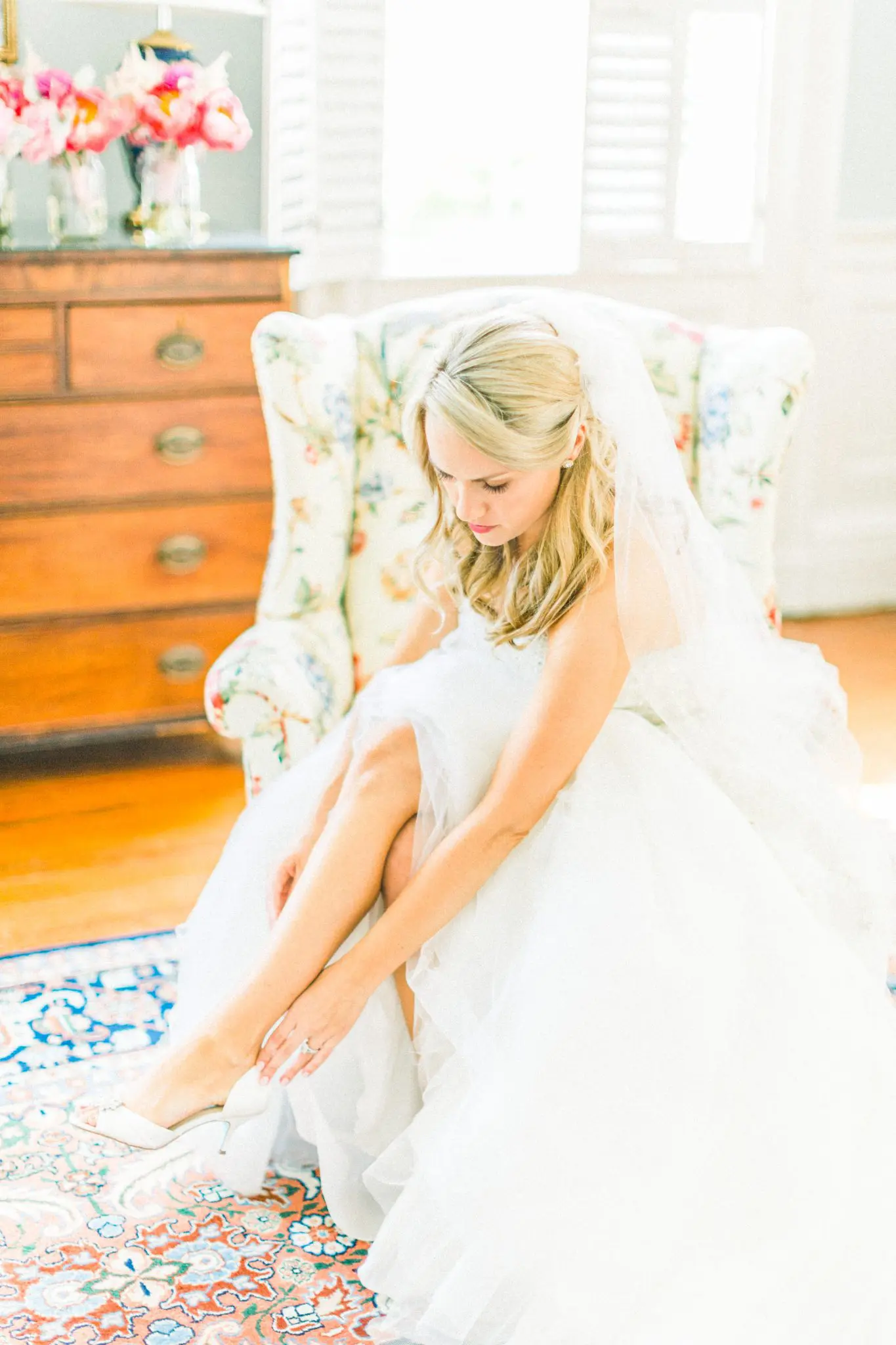 Amy & Gabe Charleston Wedding | The Governor Thomas Bennett House 28 Kelly Dillon Wedding Photographer KellyDillonPhotography42 scaled