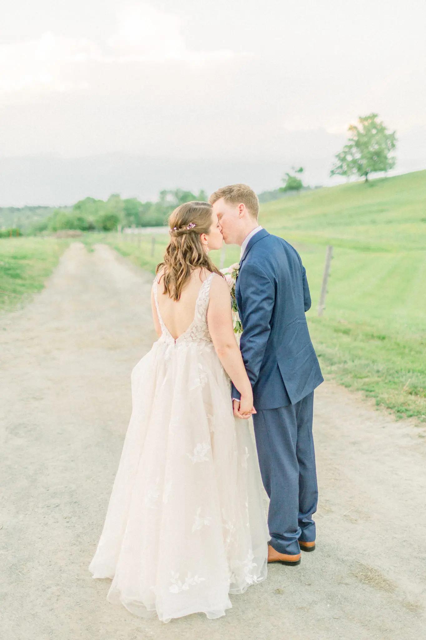 Laura & Robert The Barn at Gibbet Hill Wedding 62 Kelly Dillon Wedding Photographer KellyDillonPhotographyBarnatGibbetHillSession76 scaled