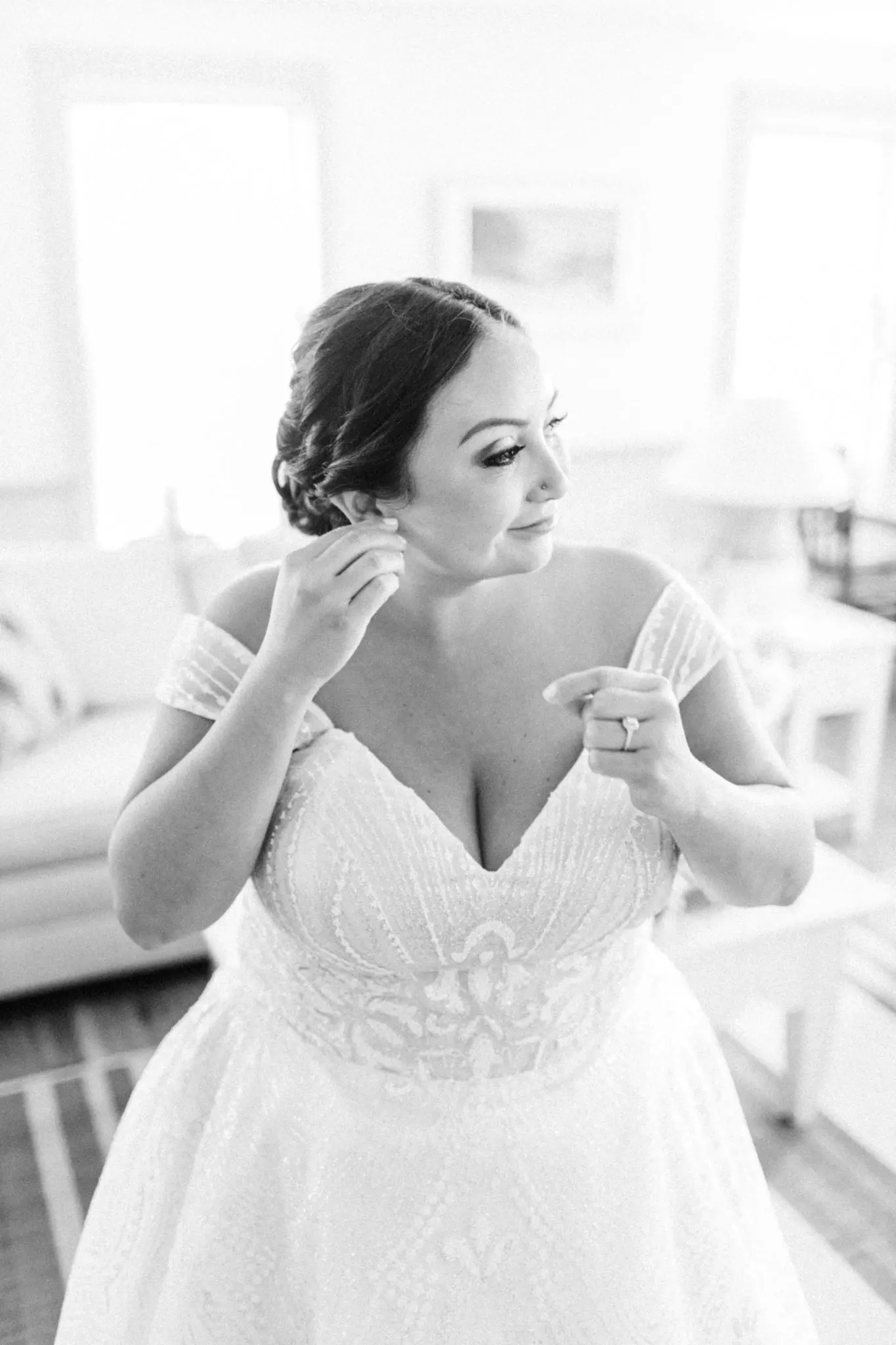 Fiona and Mario Backyard Cape Cod Wedding 24 Kelly Dillon Wedding Photographer KellyDillonPhotographyCapeCodWedding28 1 scaled