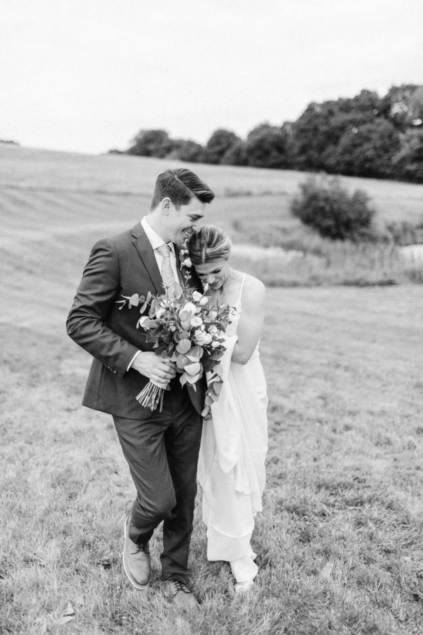 Mary & Thomas Barn at Gibbet Hill Wedding 30 Kelly Dillon Wedding Photographer KellyDillonPhotographyBarnatGibbetHillWedding32 1 scaled
