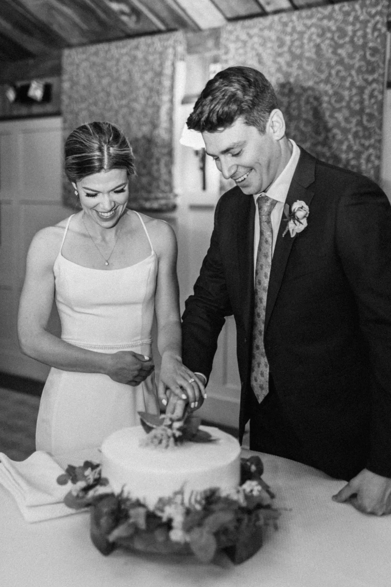 Mary & Thomas Barn at Gibbet Hill Wedding 57 Kelly Dillon Wedding Photographer KellyDillonPhotographyBarnatGibbetHillWedding61 1 scaled