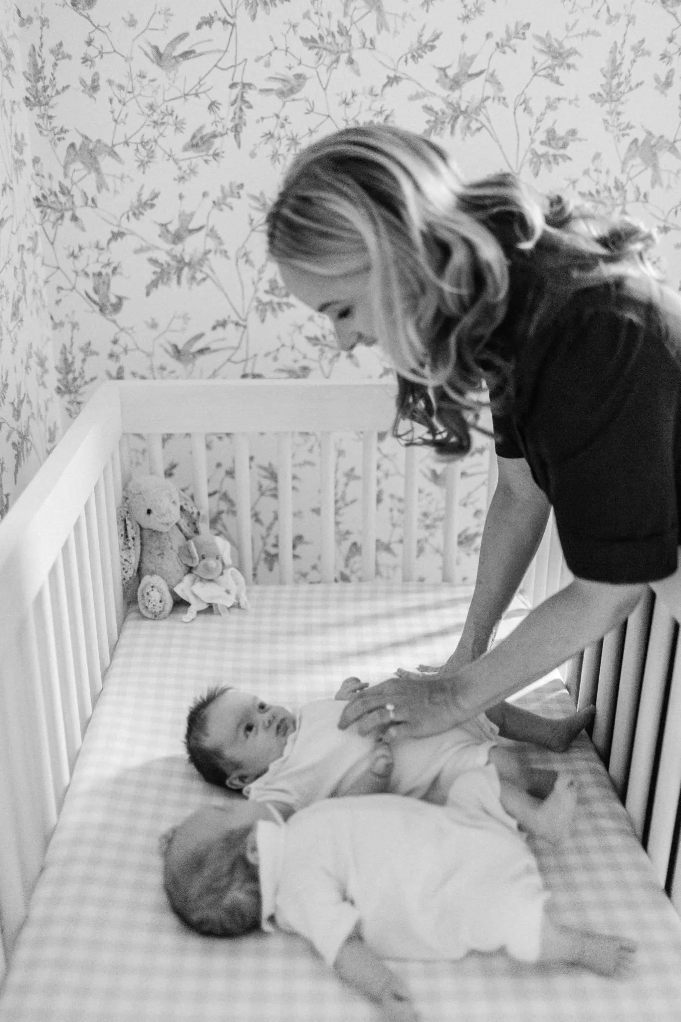 The White Newborn Family Session Cape Cod 21 Kelly Dillon Wedding Photographer KellyDillonPhotographyCapeCodFamilySession23 scaled