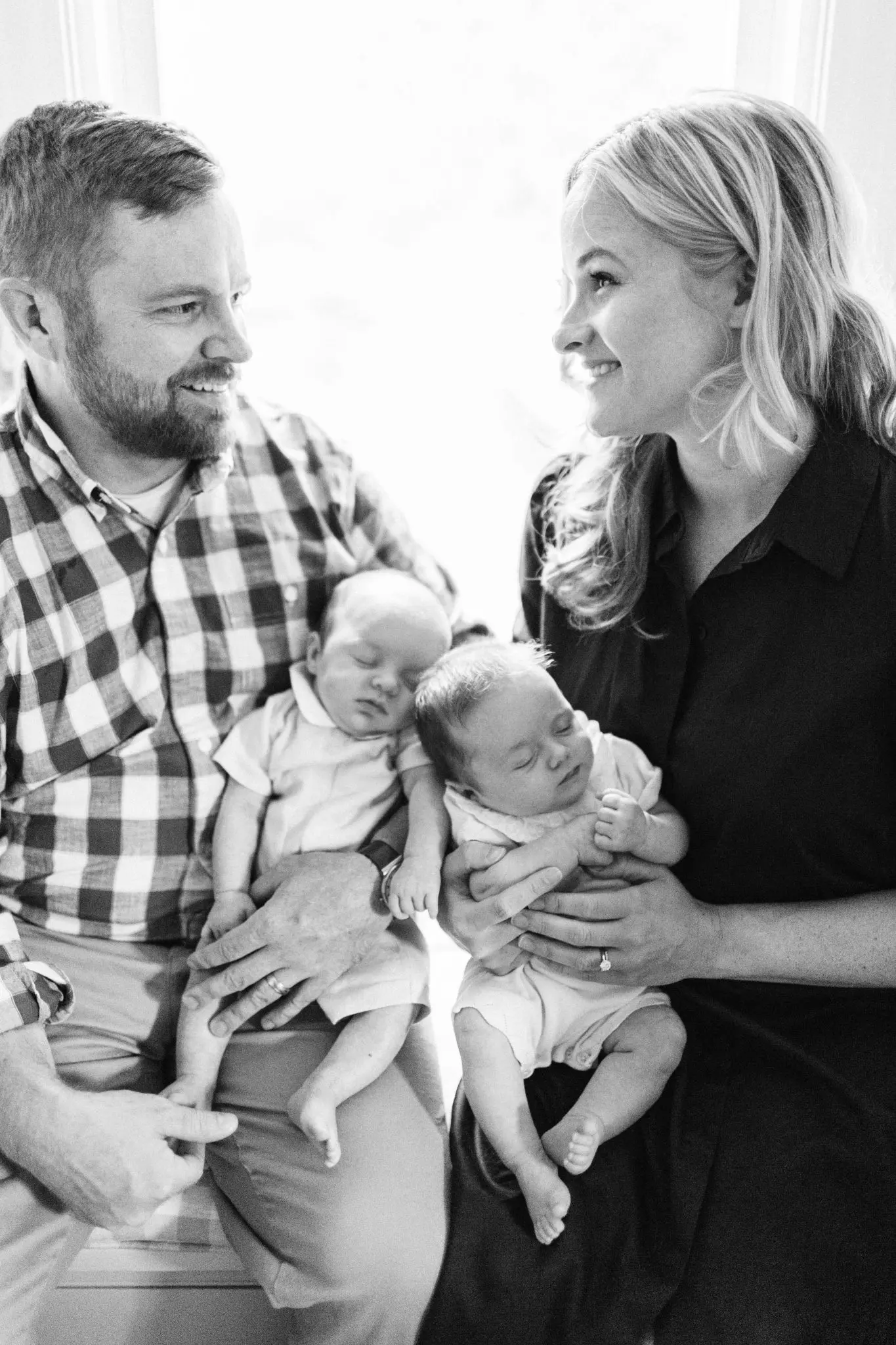 The White Newborn Family Session Cape Cod 35 Kelly Dillon Wedding Photographer KellyDillonPhotographyCapeCodFamilySession39 scaled