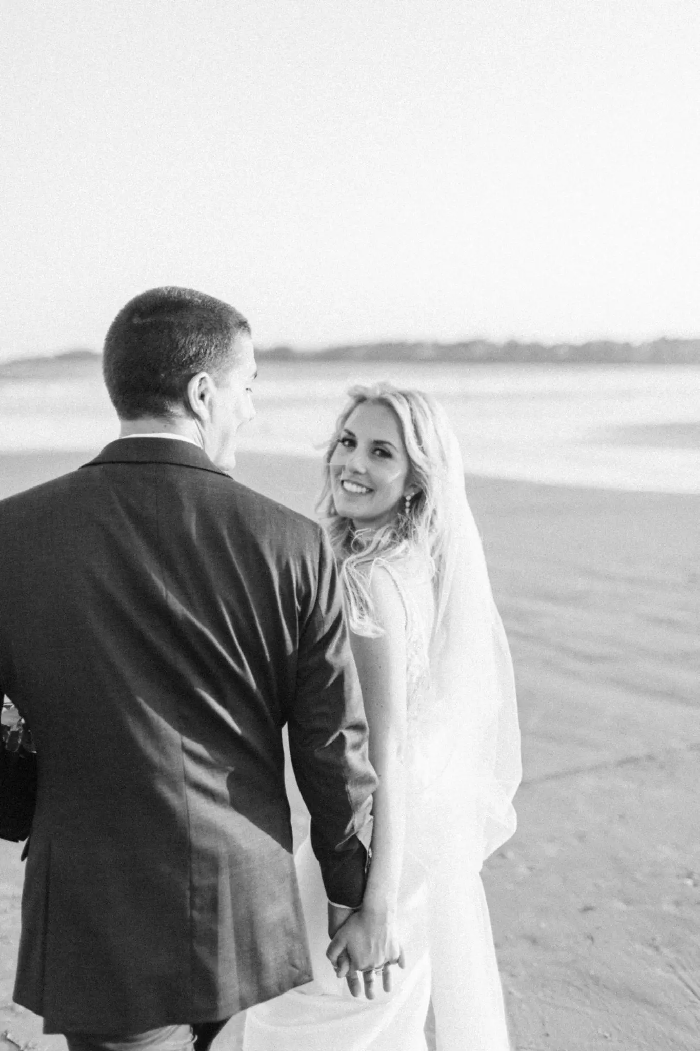 Katie & Matthew Newport Beach House Newport, RI Wedding 104 Kelly Dillon Wedding Photographer KellyDillonPhotographyNewportBeachHouseRIWedding119 scaled