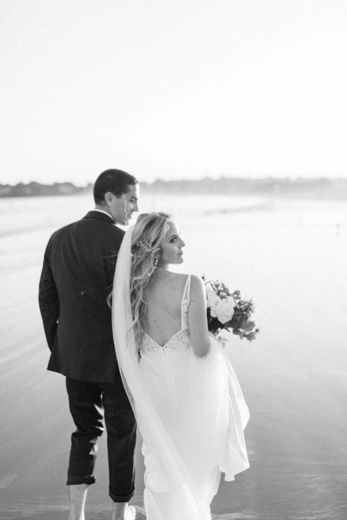 Katie & Matthew Newport Beach House Newport, RI Wedding 105 Kelly Dillon Wedding Photographer KellyDillonPhotographyNewportBeachHouseRIWedding120 scaled