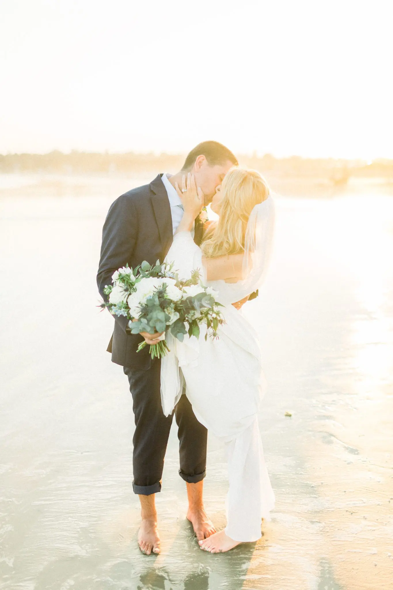 Katie & Matthew Newport Beach House Newport, RI Wedding 108 Kelly Dillon Wedding Photographer KellyDillonPhotographyNewportBeachHouseRIWedding123 scaled