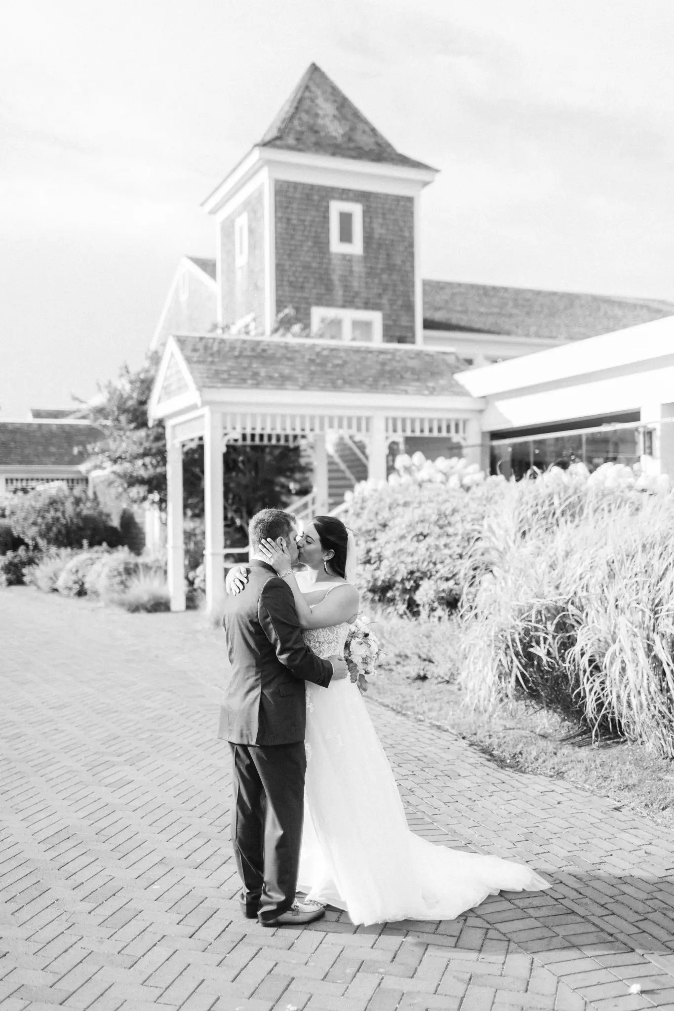 Savannah & Danny Wychmere Beach Club Wedding | Cape Cod 32 Kelly Dillon Wedding Photographer KellyDillonPhotographyWychmereCapeCodWedding38 scaled
