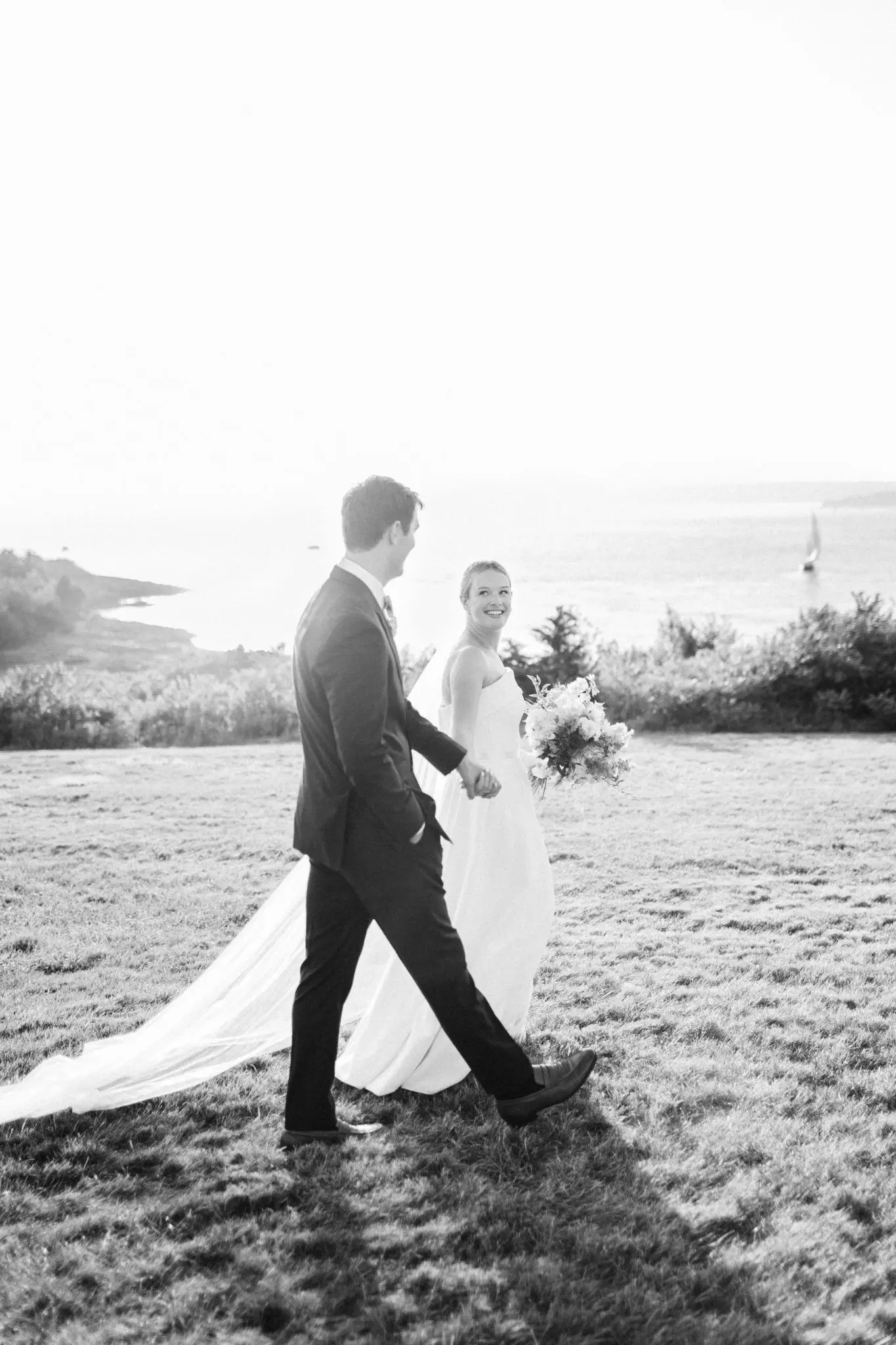 Emily & Tyler Ocean Cliff Newport, RI Wedding 106 Kelly Dillon Wedding Photographer KellyDillonPhotographyOceanCliffNewportRIWedding120 scaled