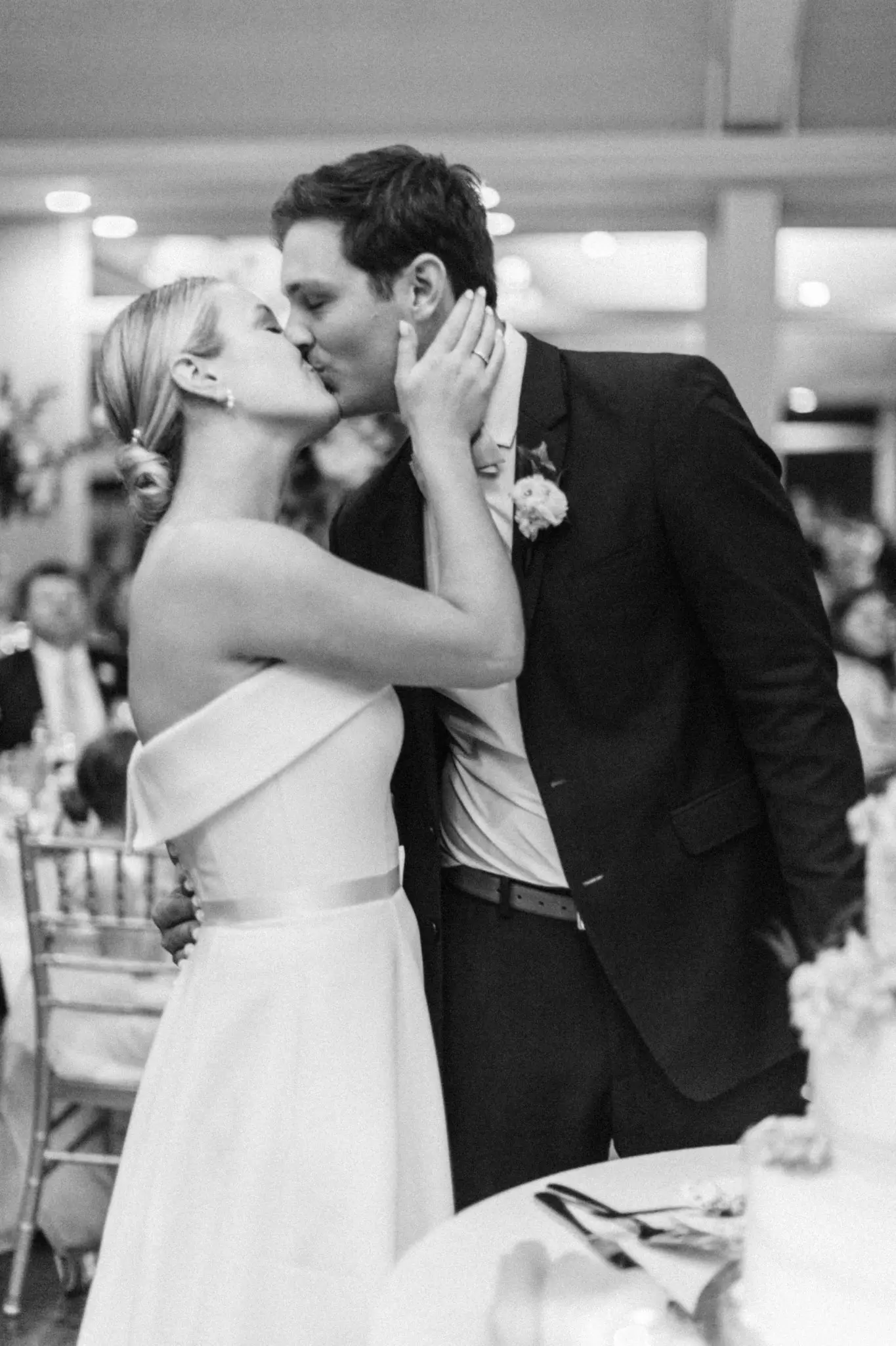 Emily & Tyler Ocean Cliff Newport, RI Wedding 144 Kelly Dillon Wedding Photographer KellyDillonPhotographyOceanCliffNewportRIWedding158 scaled