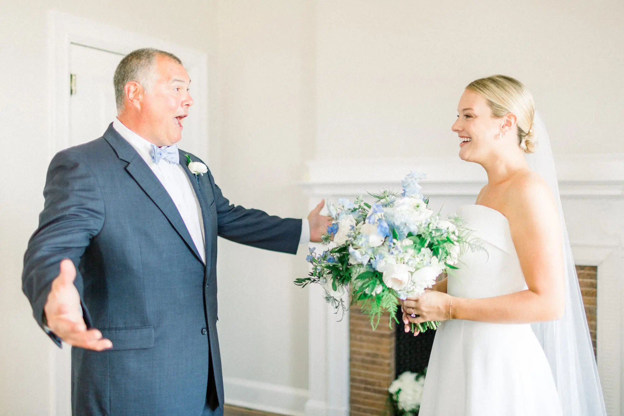 Emily & Tyler Ocean Cliff Newport, RI Wedding 33 Kelly Dillon Wedding Photographer KellyDillonPhotographyOceanCliffNewportRIWedding38 scaled