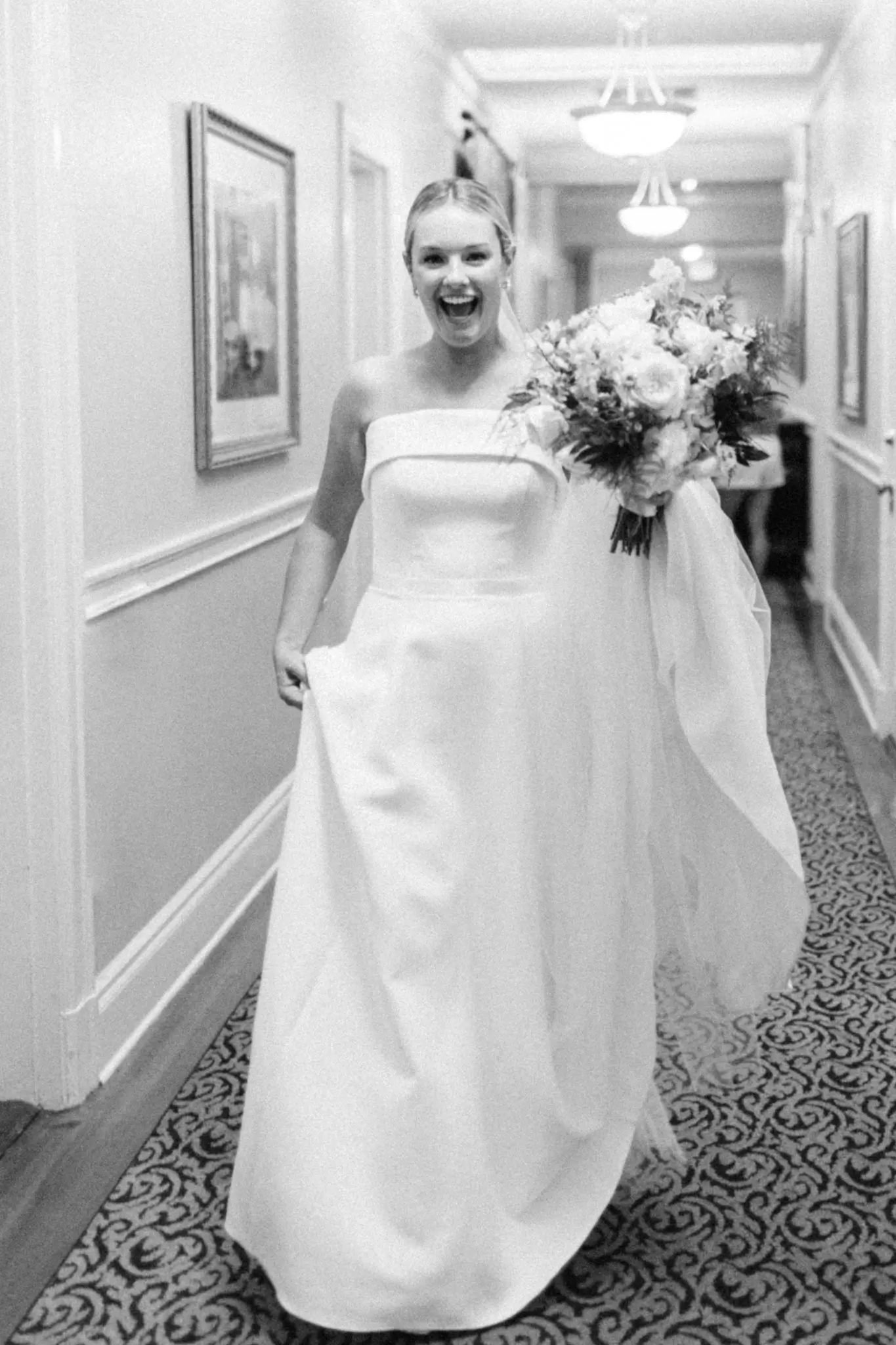 Emily & Tyler Ocean Cliff Newport, RI Wedding 37 Kelly Dillon Wedding Photographer KellyDillonPhotographyOceanCliffNewportRIWedding42 scaled