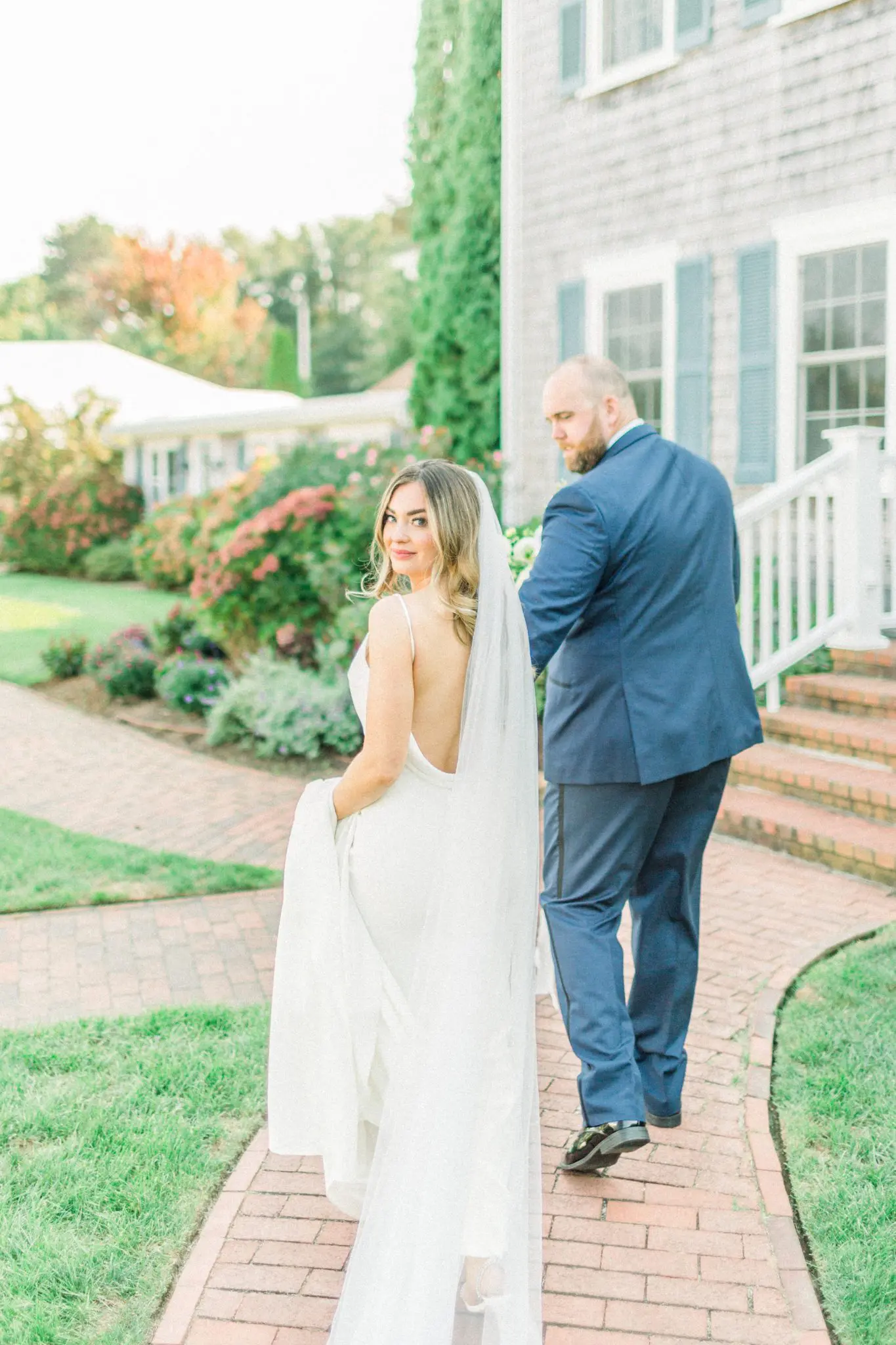 Kelly Dillon Wedding Photographer KellyDillonPhotographyTheDennisInnCapeCodWeddingPhotography1 scaled
