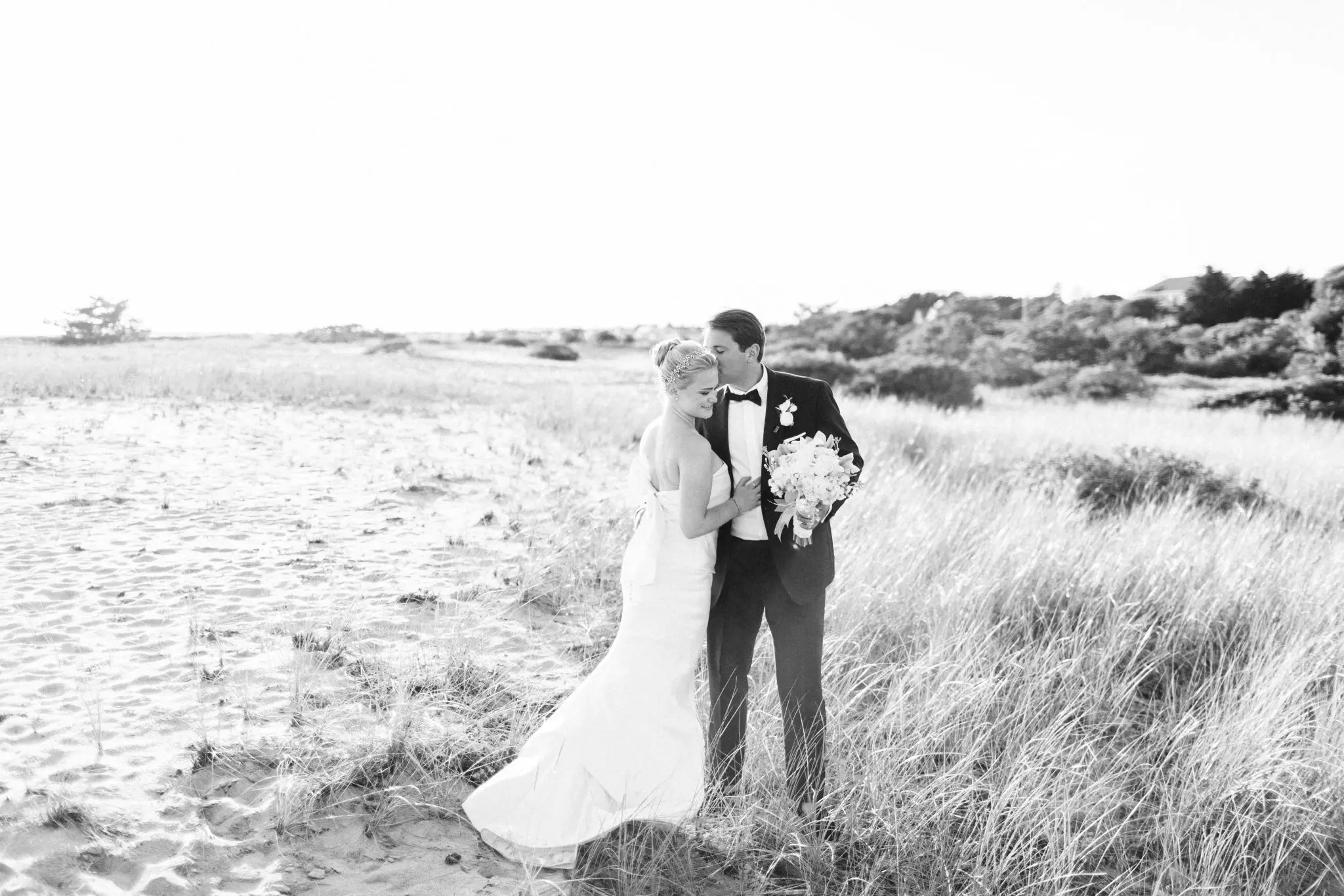 Rachel & Stephan Wychmere Beach Club Wedding 100 Kelly Dillon Wedding Photographer KellyDillonPhotographyWychmereCapeCodWeddingPhotography117 scaled