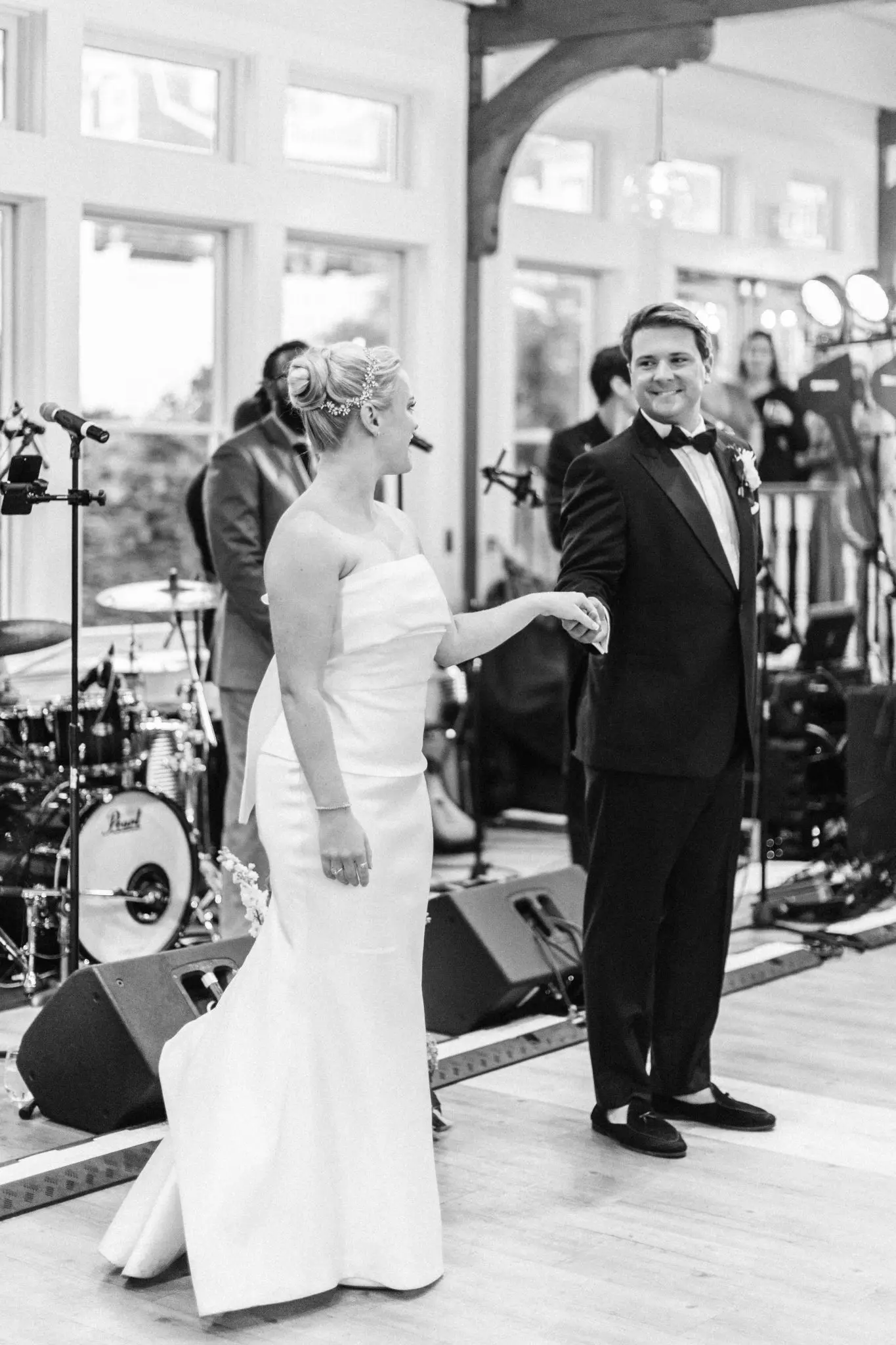 Rachel & Stephan Wychmere Beach Club Wedding 113 Kelly Dillon Wedding Photographer KellyDillonPhotographyWychmereCapeCodWeddingPhotography131 scaled