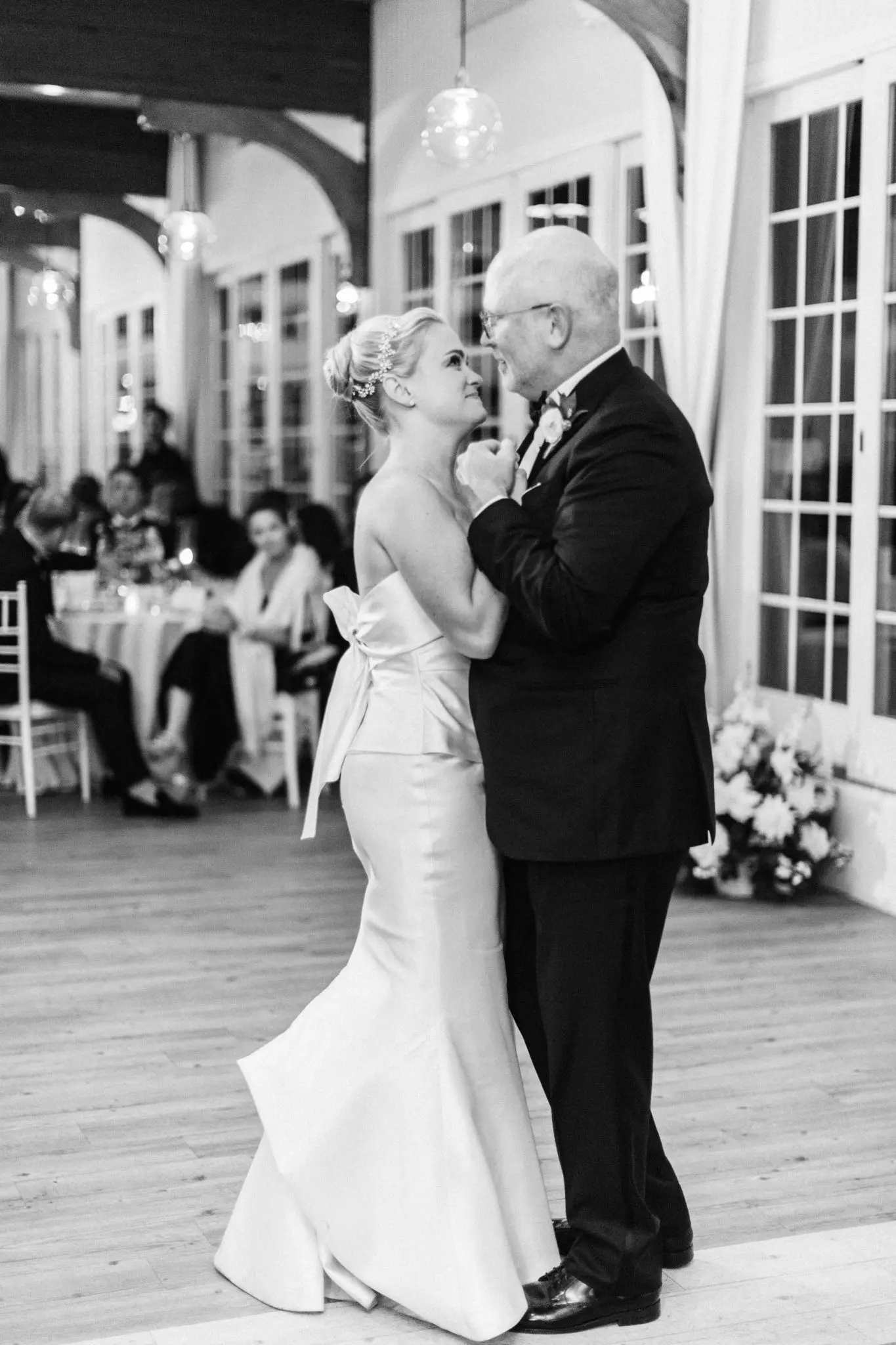 Rachel & Stephan Wychmere Beach Club Wedding 134 Kelly Dillon Wedding Photographer KellyDillonPhotographyWychmereCapeCodWeddingPhotography155 scaled