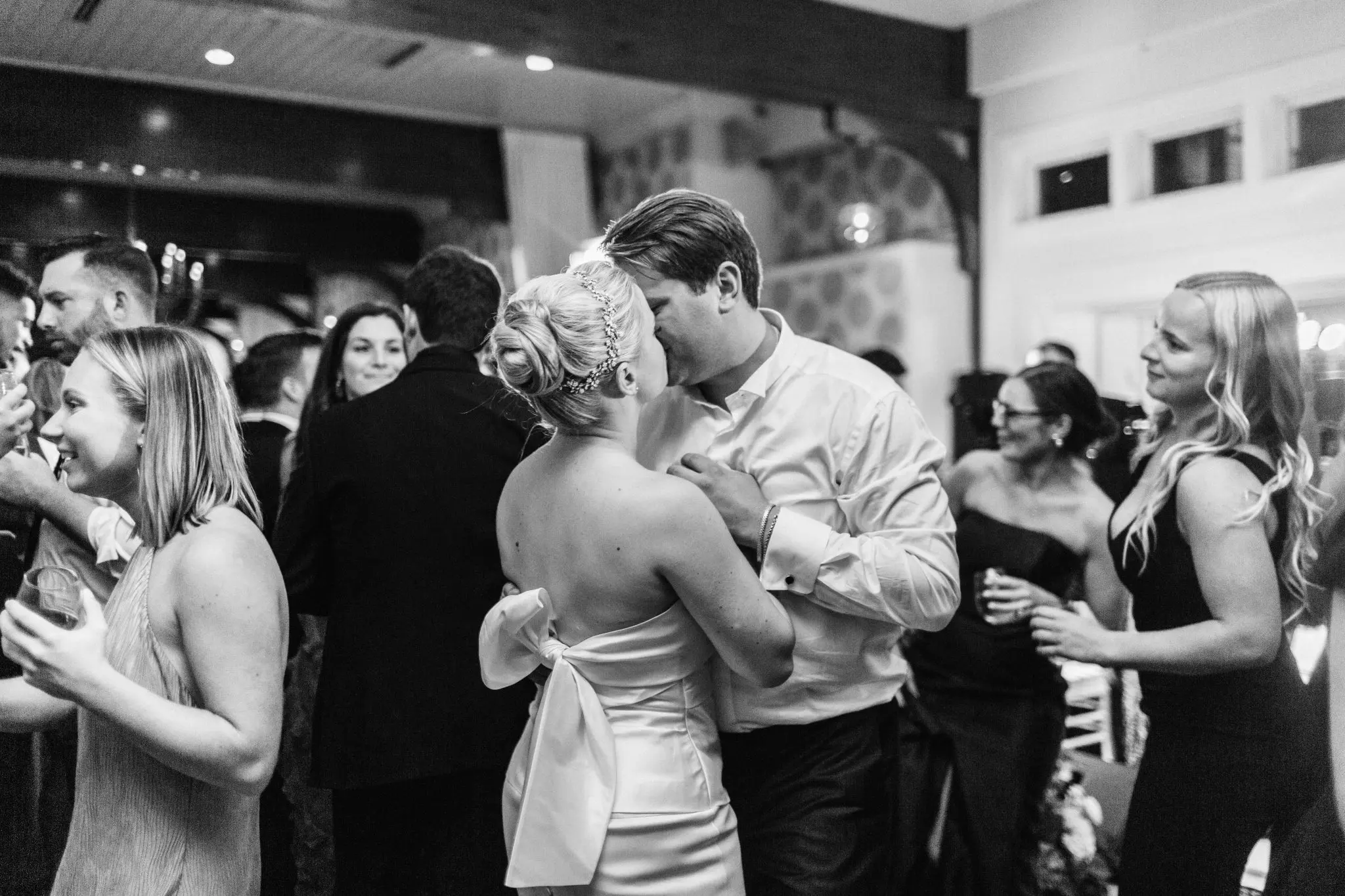 Rachel & Stephan Wychmere Beach Club Wedding 136 Kelly Dillon Wedding Photographer KellyDillonPhotographyWychmereCapeCodWeddingPhotography157 scaled