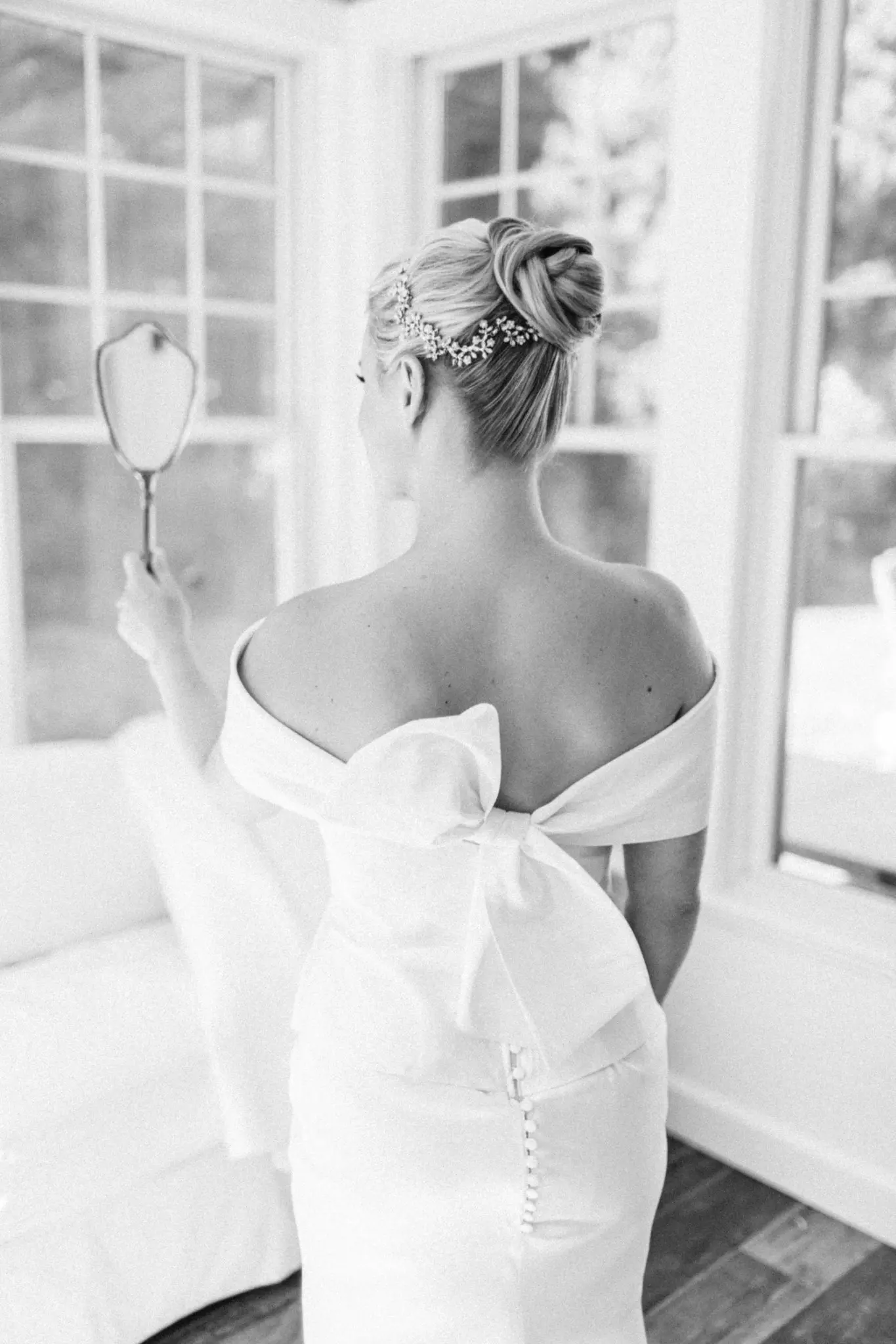 Rachel & Stephan Wychmere Beach Club Wedding 24 Kelly Dillon Wedding Photographer KellyDillonPhotographyWychmereCapeCodWeddingPhotography28 scaled