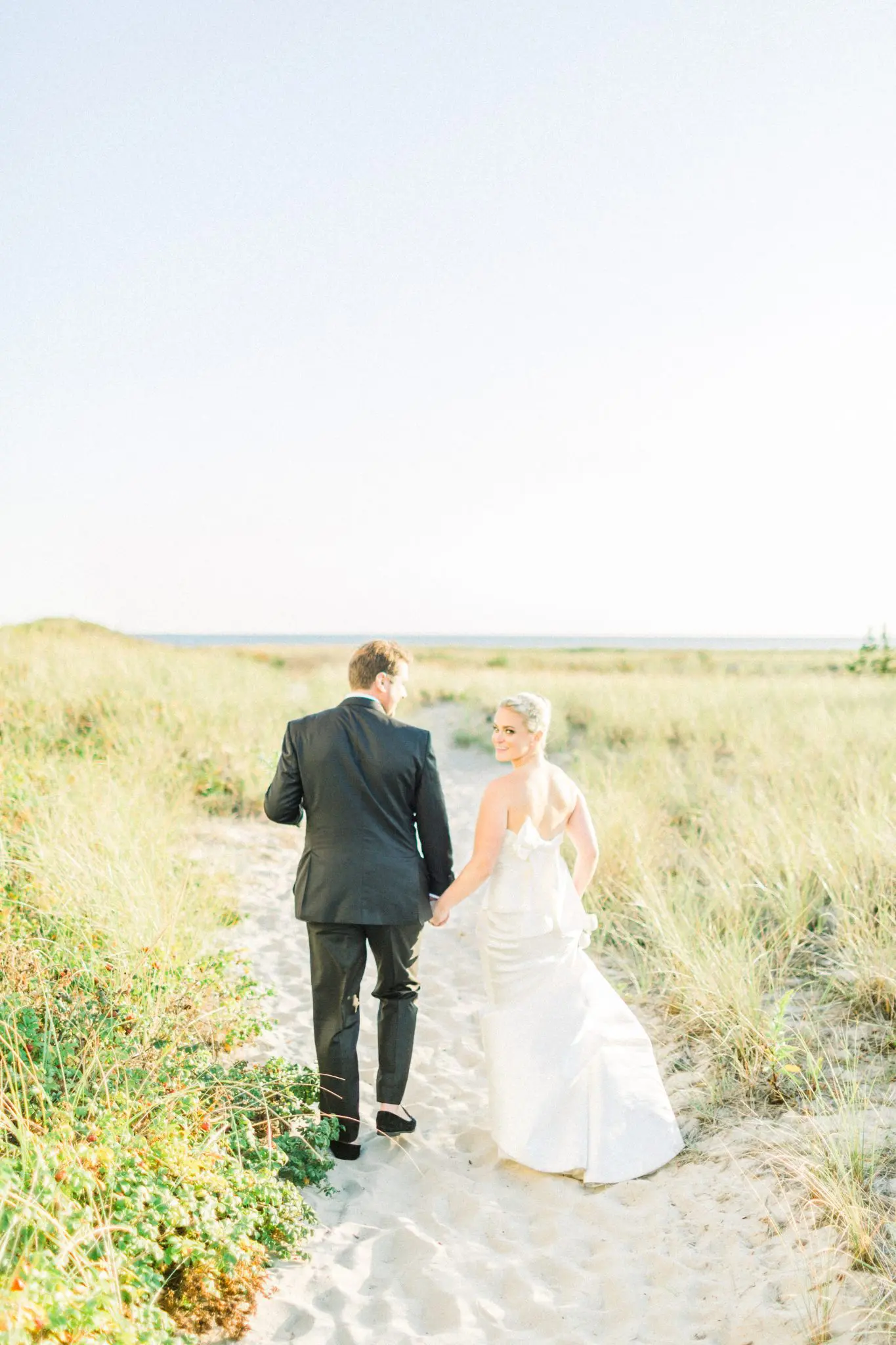 Rachel & Stephan Wychmere Beach Club Wedding 4 Kelly Dillon Wedding Photographer KellyDillonPhotographyWychmereCapeCodWeddingPhotography4 scaled