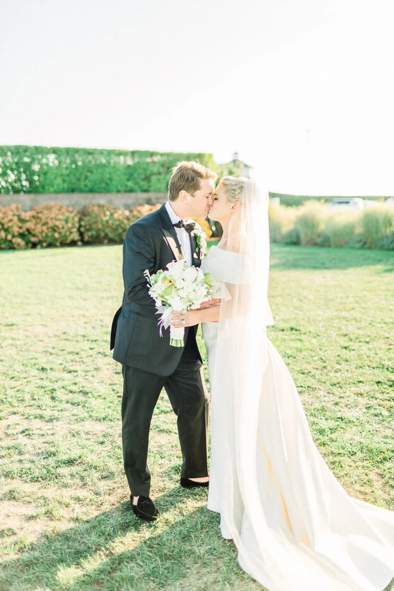 Rachel & Stephan Wychmere Beach Club Wedding 72 Kelly Dillon Wedding Photographer KellyDillonPhotographyWychmereCapeCodWeddingPhotography87 scaled