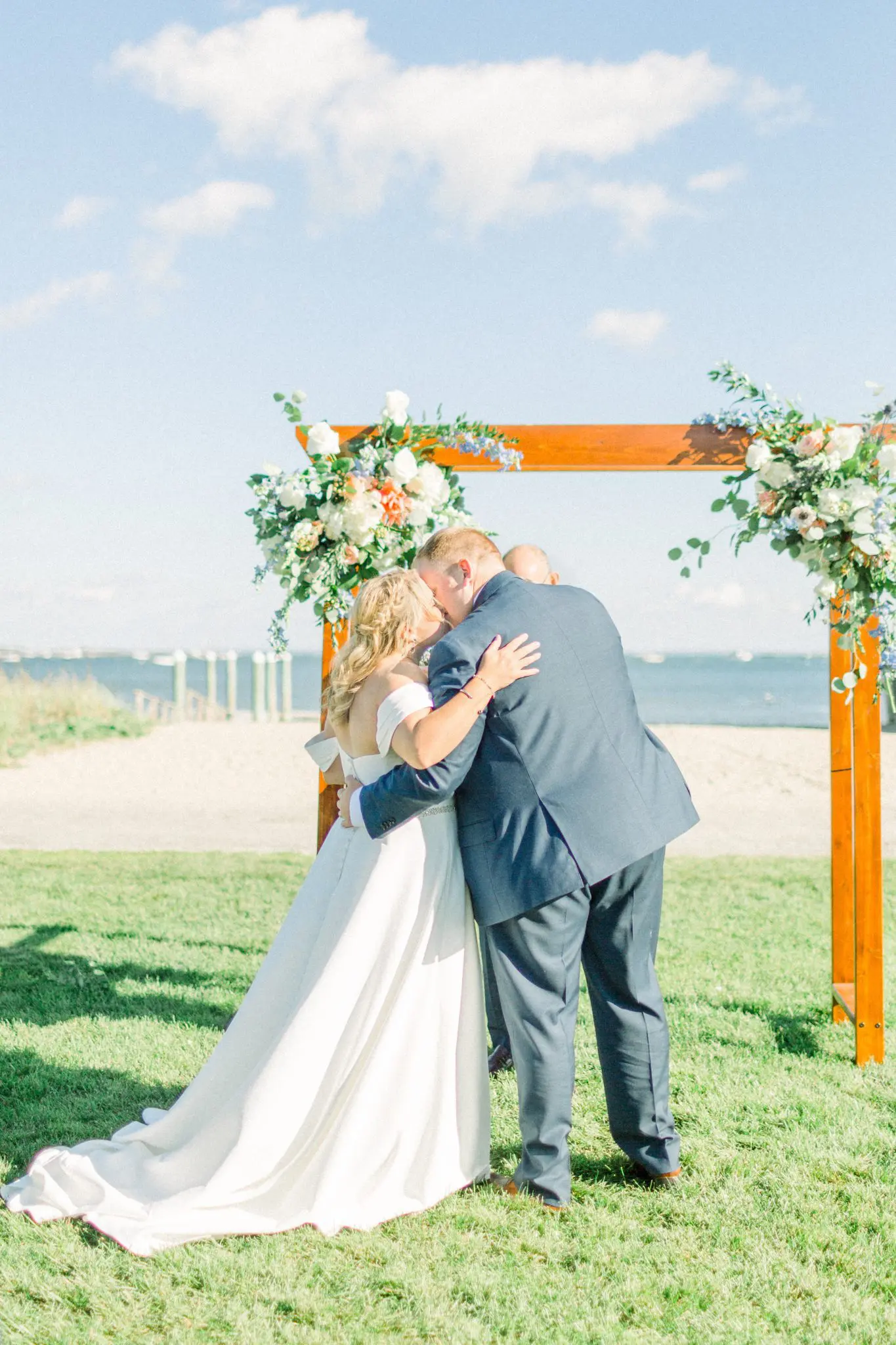Susan and Chris Shining Tides Mattapoisett Wedding 44 Kelly Dillon Wedding Photographer KellyDillonPhotographyShiningTidesWeddingCapeCodWeddingPhotography48 scaled
