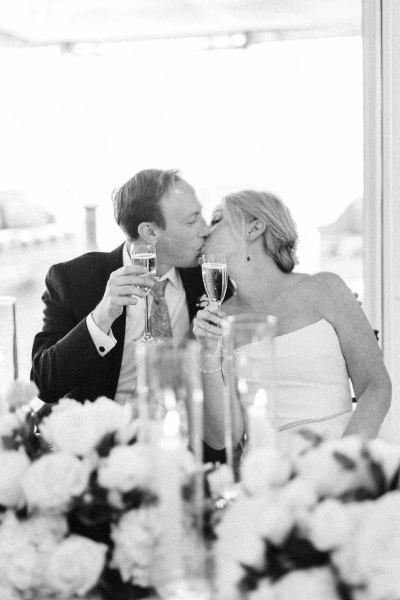 Meg & Steven Chatham Bars Inn Cape Cod Wedding 109 Kelly Dillon Wedding Photographer KellyDillonPhotographyChathamBarsInnCapeCodWeddingPhotography117 scaled