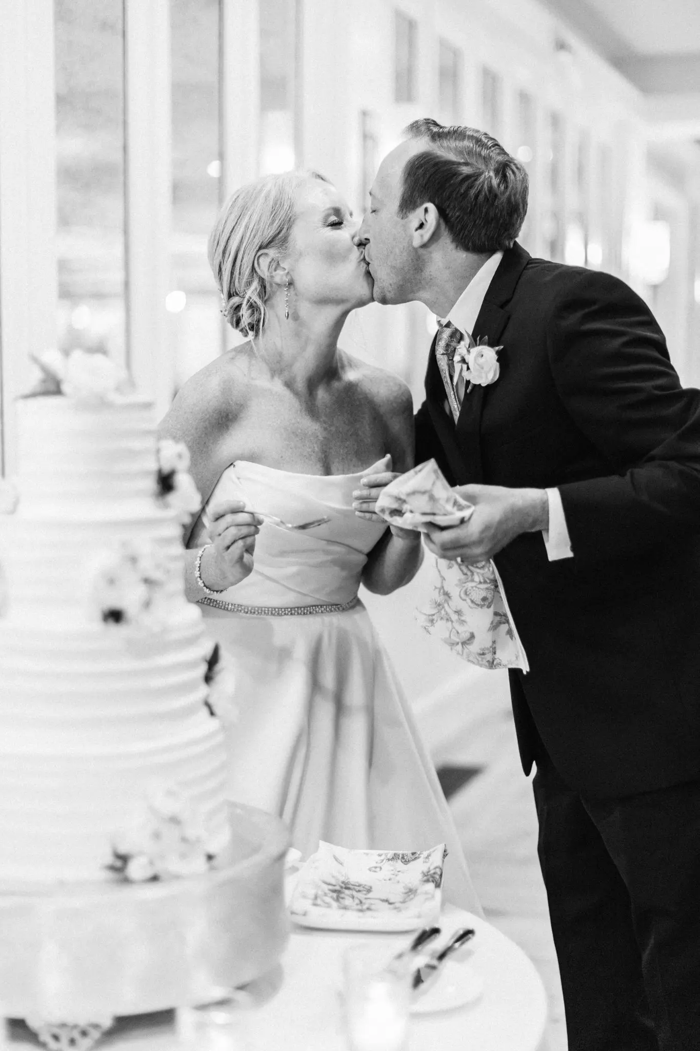 Meg & Steven Chatham Bars Inn Cape Cod Wedding 131 Kelly Dillon Wedding Photographer KellyDillonPhotographyChathamBarsInnCapeCodWeddingPhotography141 scaled