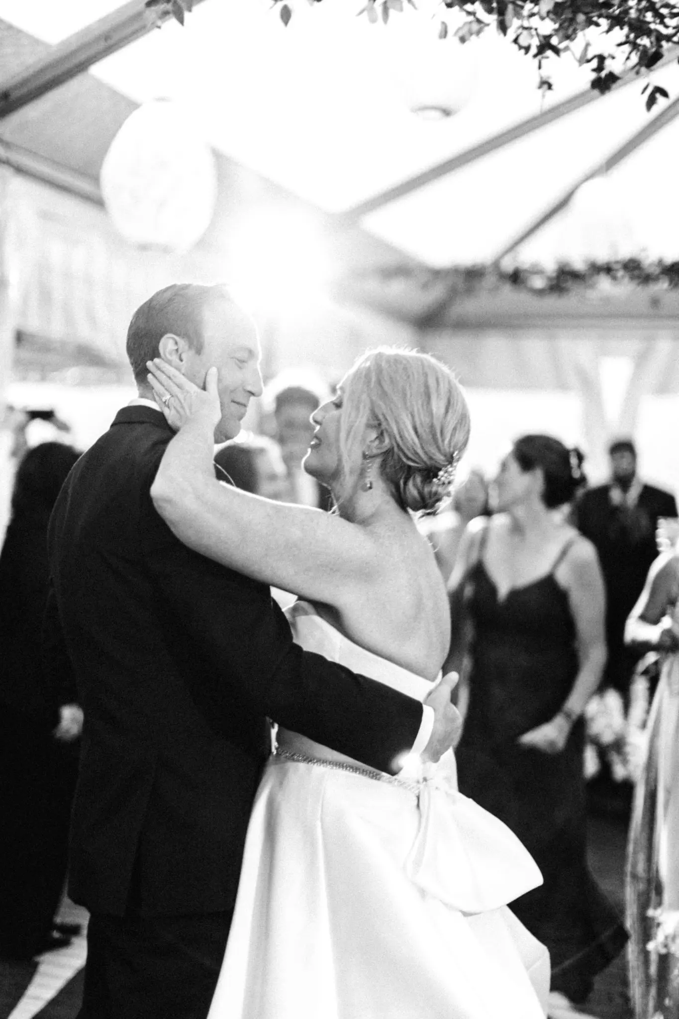 Meg & Steven Chatham Bars Inn Cape Cod Wedding 133 Kelly Dillon Wedding Photographer KellyDillonPhotographyChathamBarsInnCapeCodWeddingPhotography143 scaled