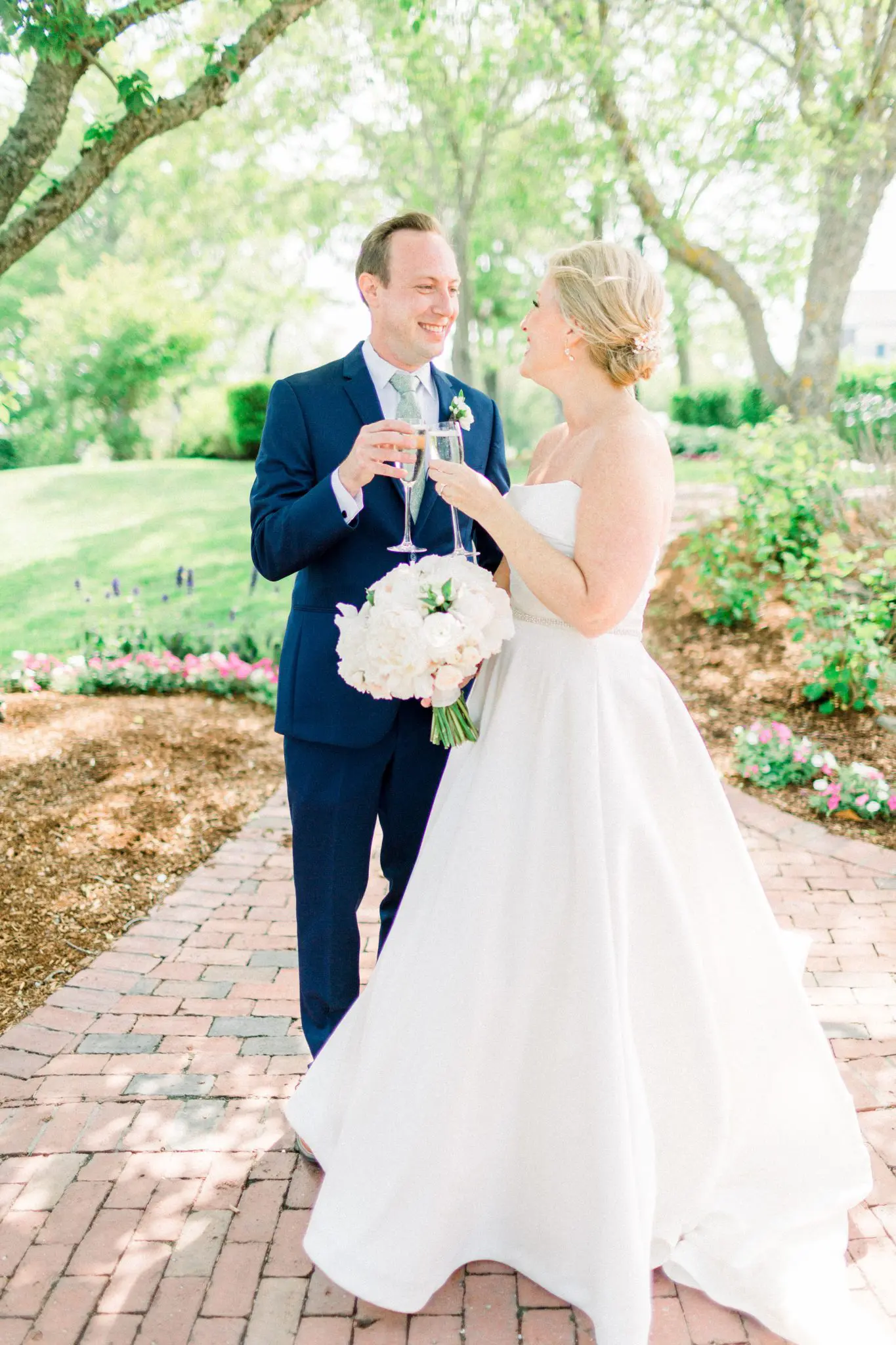 Meg & Steven Chatham Bars Inn Cape Cod Wedding 20 Kelly Dillon Wedding Photographer KellyDillonPhotographyChathamBarsInnCapeCodWeddingPhotography21 scaled