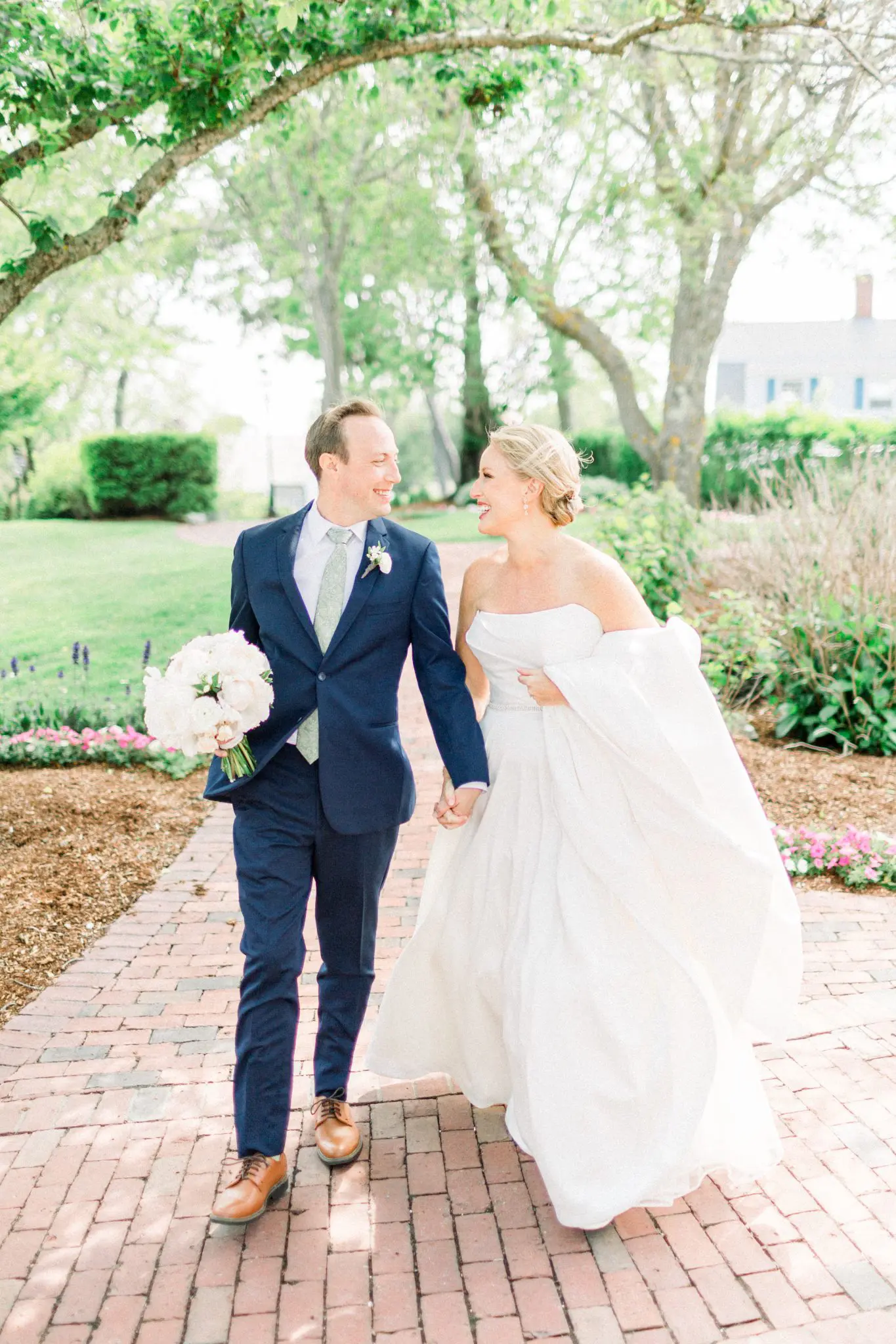 Meg & Steven Chatham Bars Inn Cape Cod Wedding 25 Kelly Dillon Wedding Photographer KellyDillonPhotographyChathamBarsInnCapeCodWeddingPhotography28 scaled