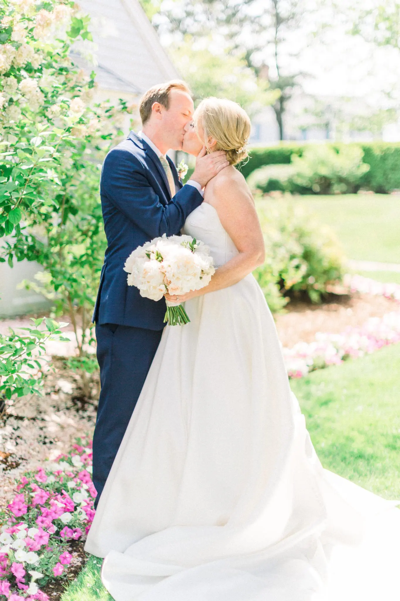 Meg & Steven Chatham Bars Inn Cape Cod Wedding 31 Kelly Dillon Wedding Photographer KellyDillonPhotographyChathamBarsInnCapeCodWeddingPhotography34 scaled
