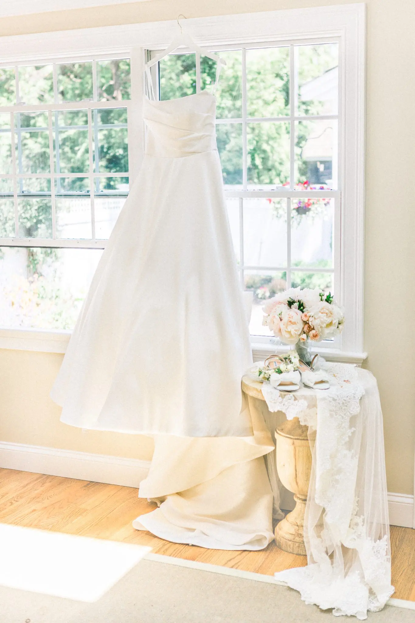 Meg & Steven Chatham Bars Inn Cape Cod Wedding 6 Kelly Dillon Wedding Photographer KellyDillonPhotographyChathamBarsInnCapeCodWeddingPhotography5 scaled
