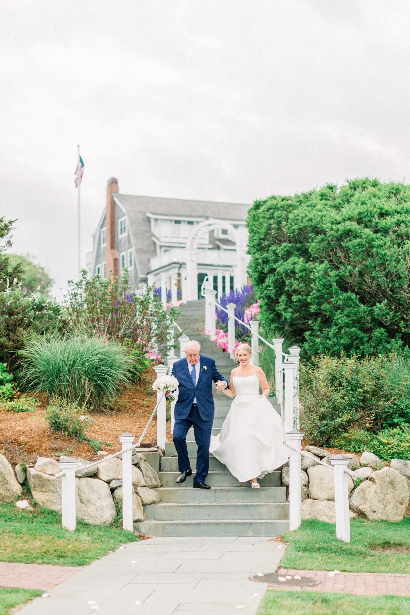 Meg & Steven Chatham Bars Inn Cape Cod Wedding 57 Kelly Dillon Wedding Photographer KellyDillonPhotographyChathamBarsInnCapeCodWeddingPhotography59 scaled