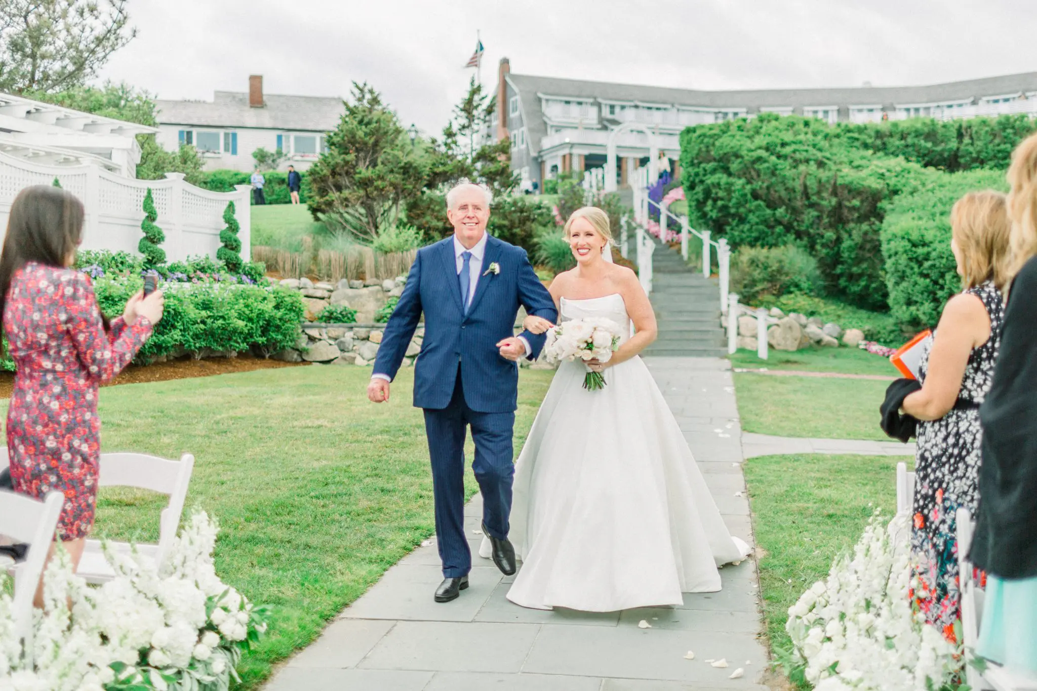Meg & Steven Chatham Bars Inn Cape Cod Wedding 58 Kelly Dillon Wedding Photographer KellyDillonPhotographyChathamBarsInnCapeCodWeddingPhotography60 scaled