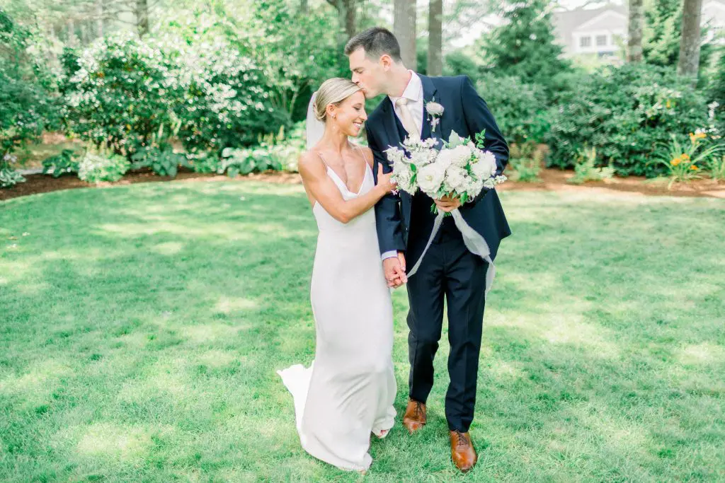 Hannah & Harrison Pavilion at The Pinehills Wedding 21 Kelly Dillon Wedding Photographer KellyDillonPhotographyPavilionatThePinehillsWeddingPhotography25