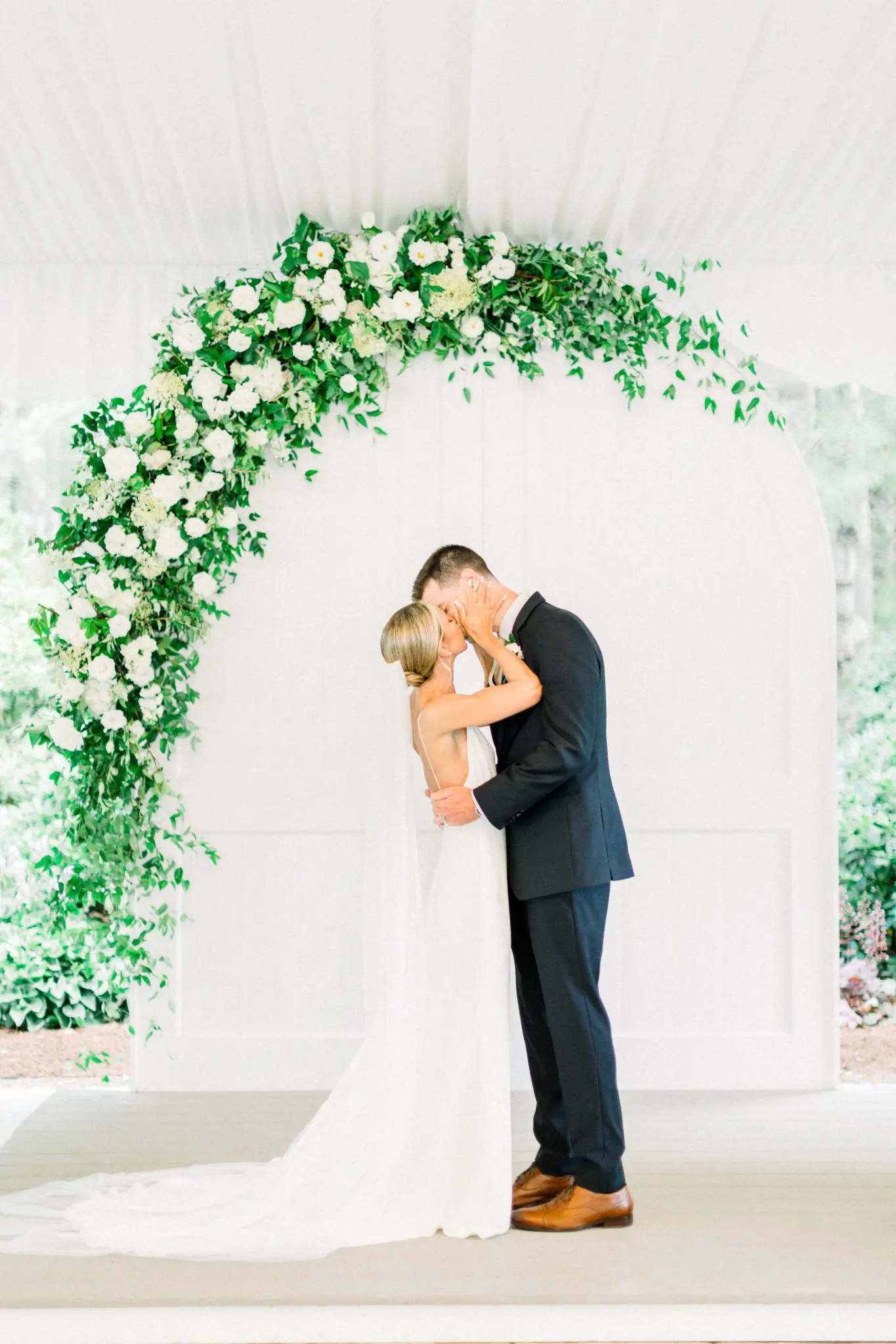 Hannah & Harrison Pavilion at The Pinehills Wedding 48 Kelly Dillon Wedding Photographer KellyDillonPhotographyPavilionatThePinehillsWeddingPhotography55 scaled